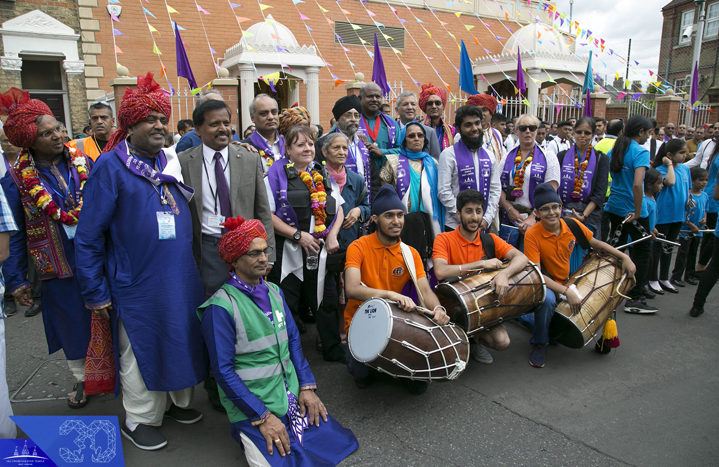 ©1987-2017 SKS Swaminarayan Temple East London