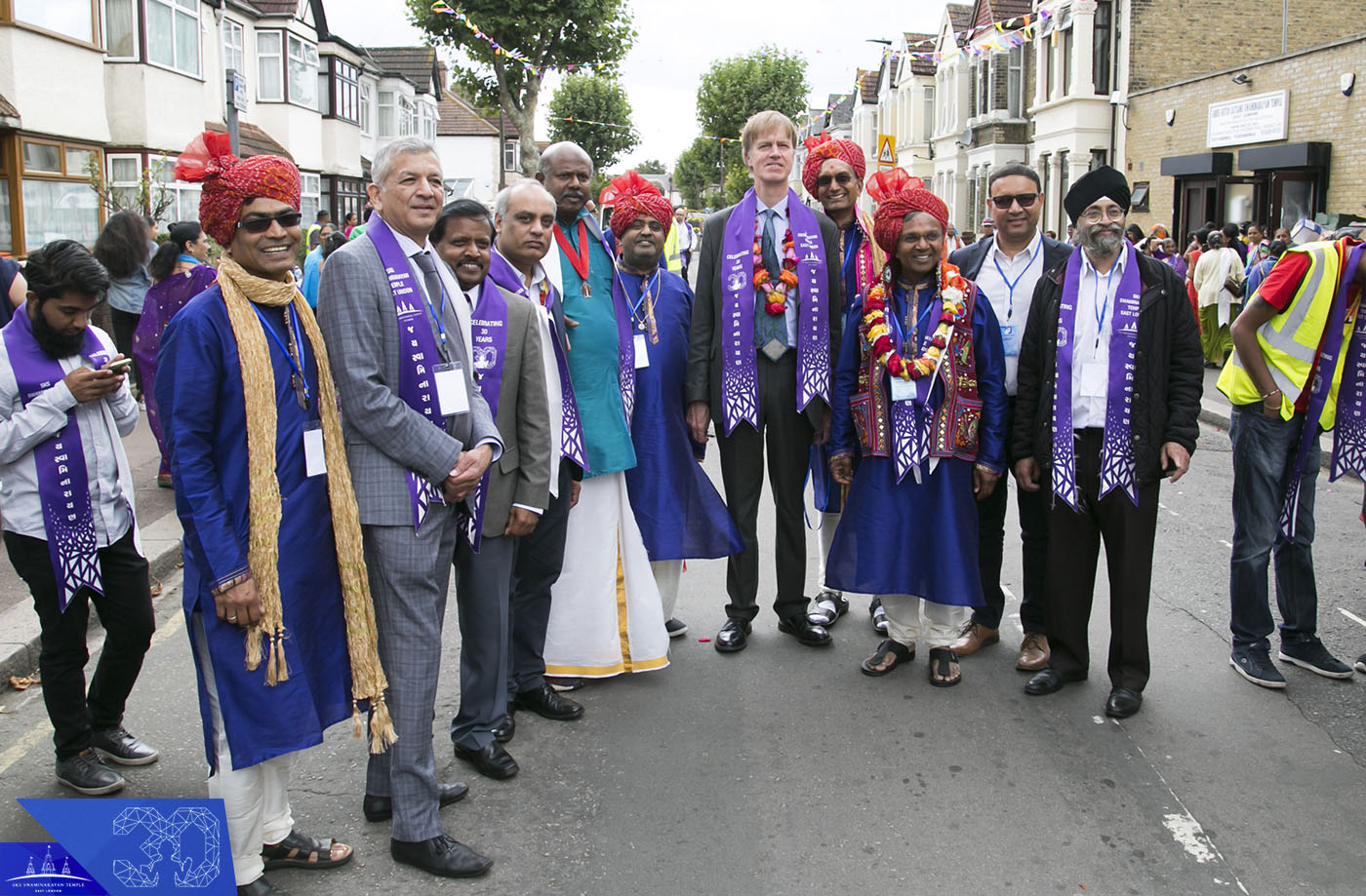 02510048 - ©1987-2017 SKS Swaminarayan Temple East London