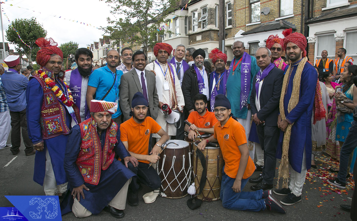 02610380 - ©1987-2017 SKS Swaminarayan Temple East London