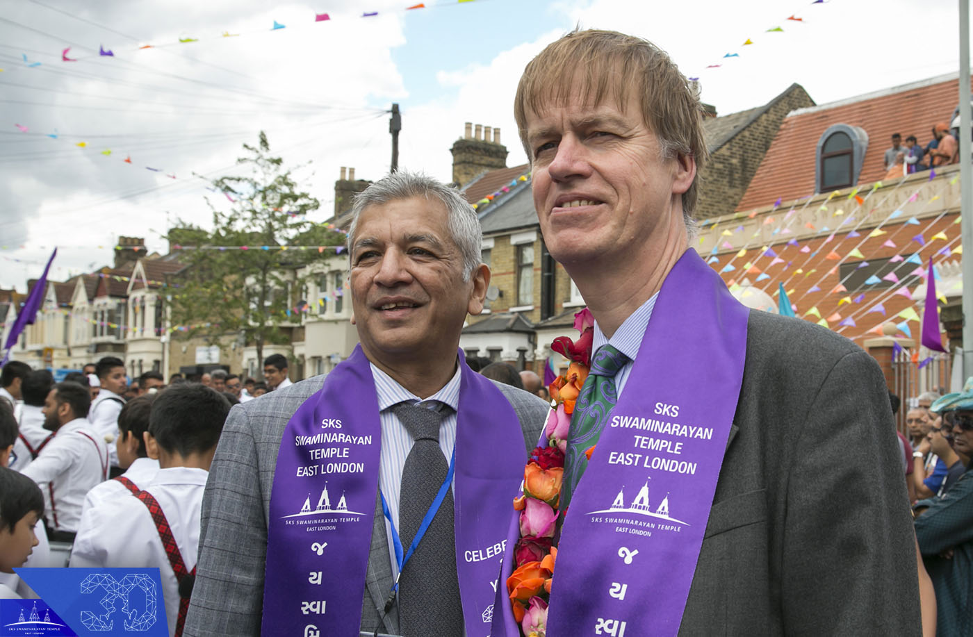 ©1987-2017 SKS Swaminarayan Temple East London