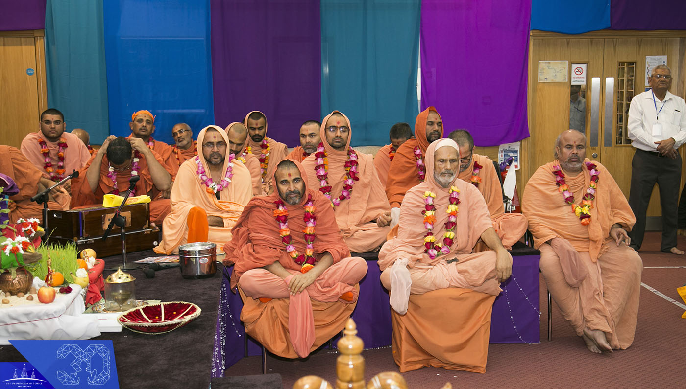 03250089 - ©1987-2017 SKS Swaminarayan Temple East London