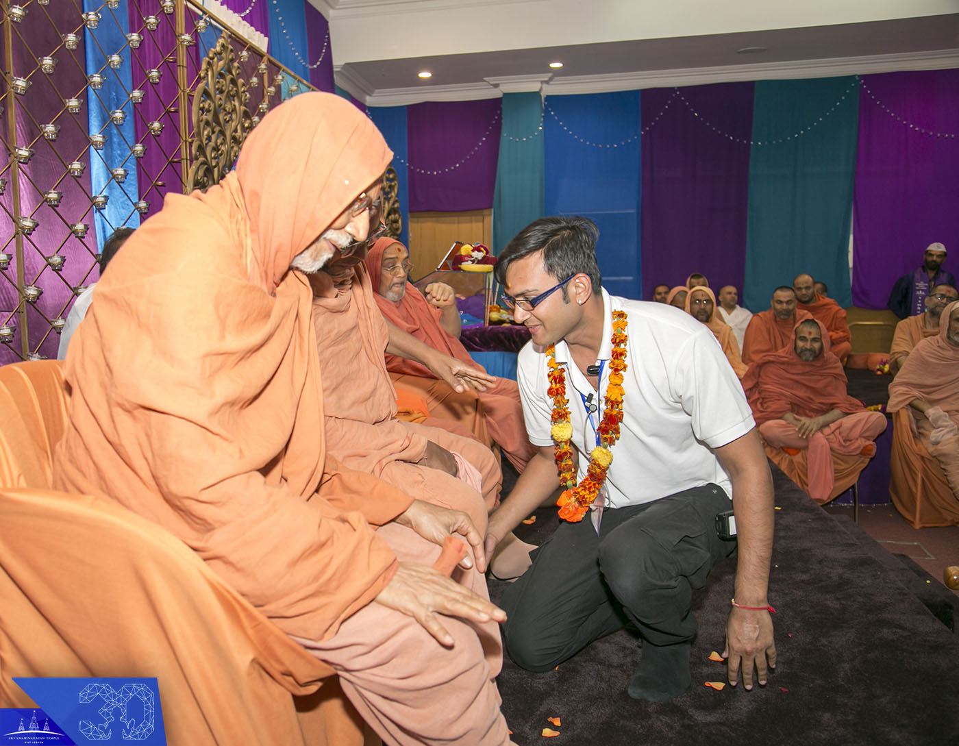 ©1987-2017 SKS Swaminarayan Temple East London