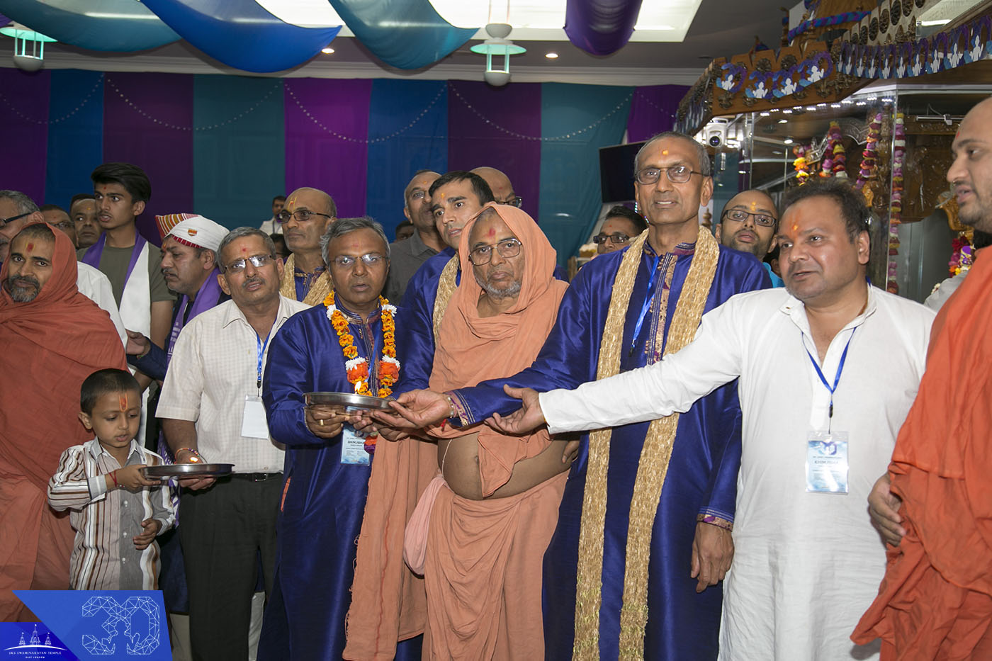 ©1987-2017 SKS Swaminarayan Temple East London
