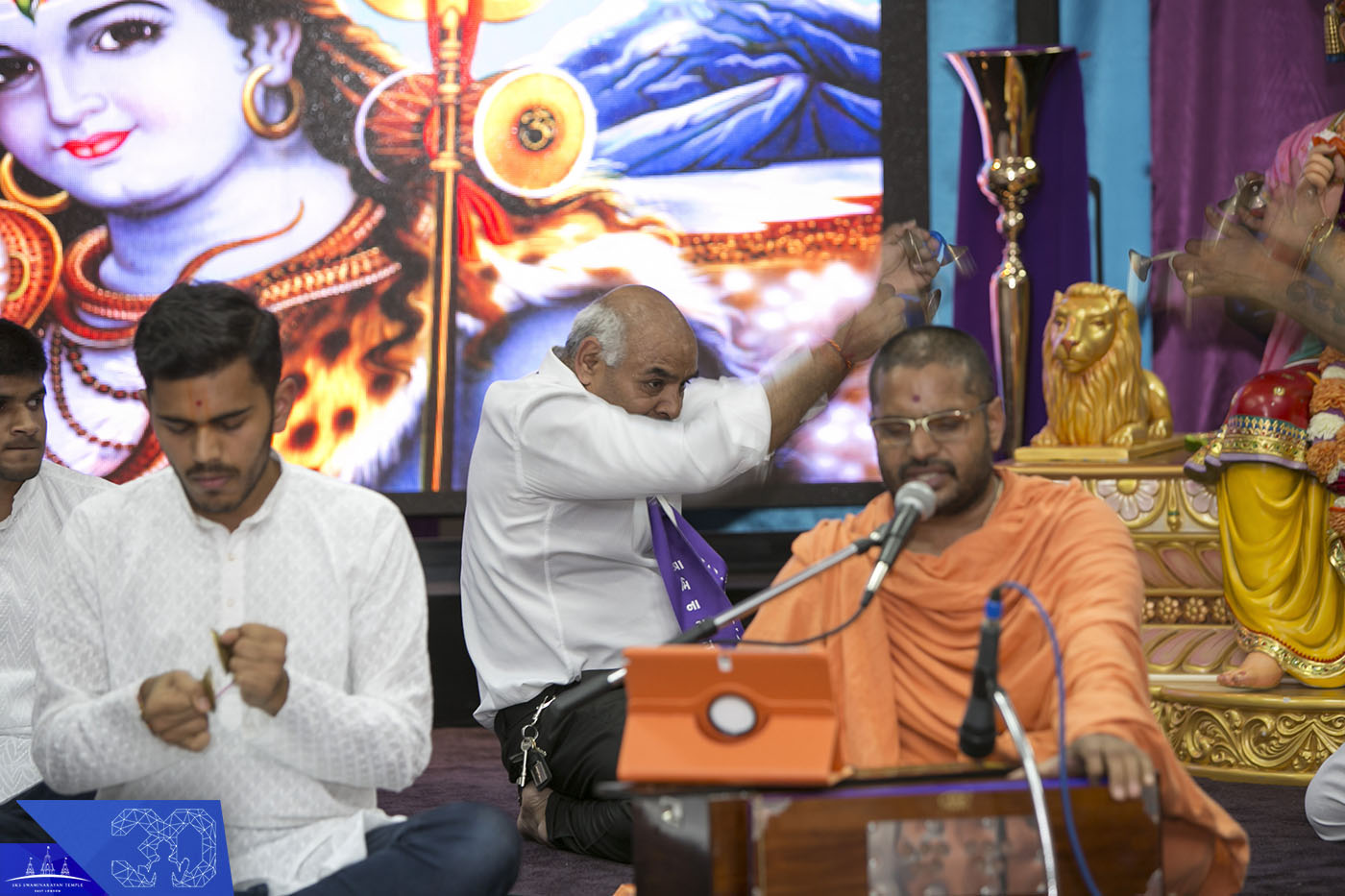 03800141 - ©1987-2017 SKS Swaminarayan Temple East London