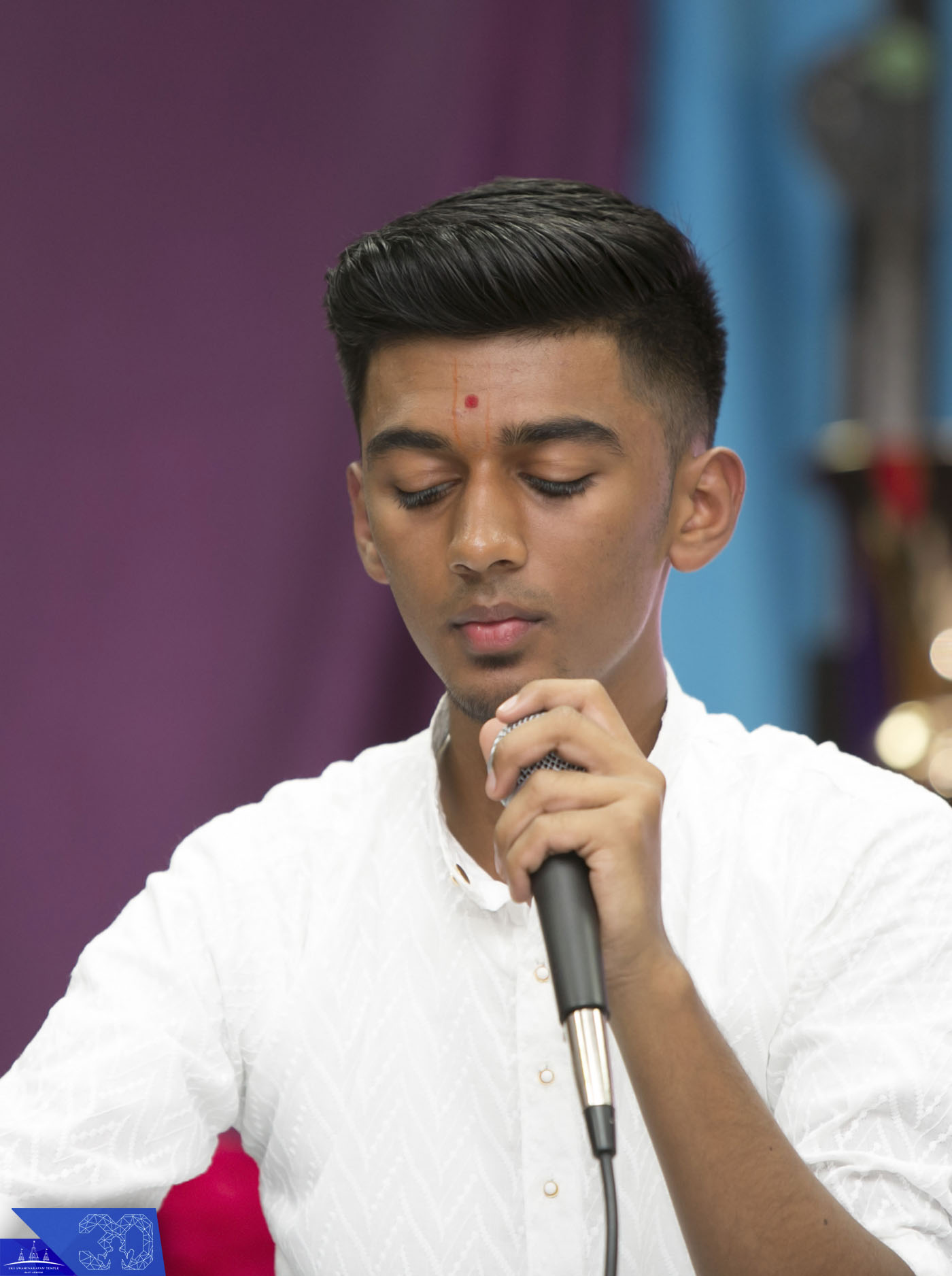 03830144 - ©1987-2017 SKS Swaminarayan Temple East London