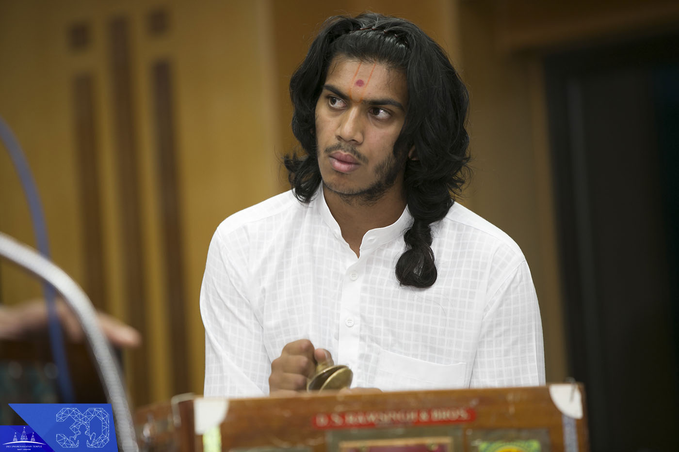 03880149 - ©1987-2017 SKS Swaminarayan Temple East London