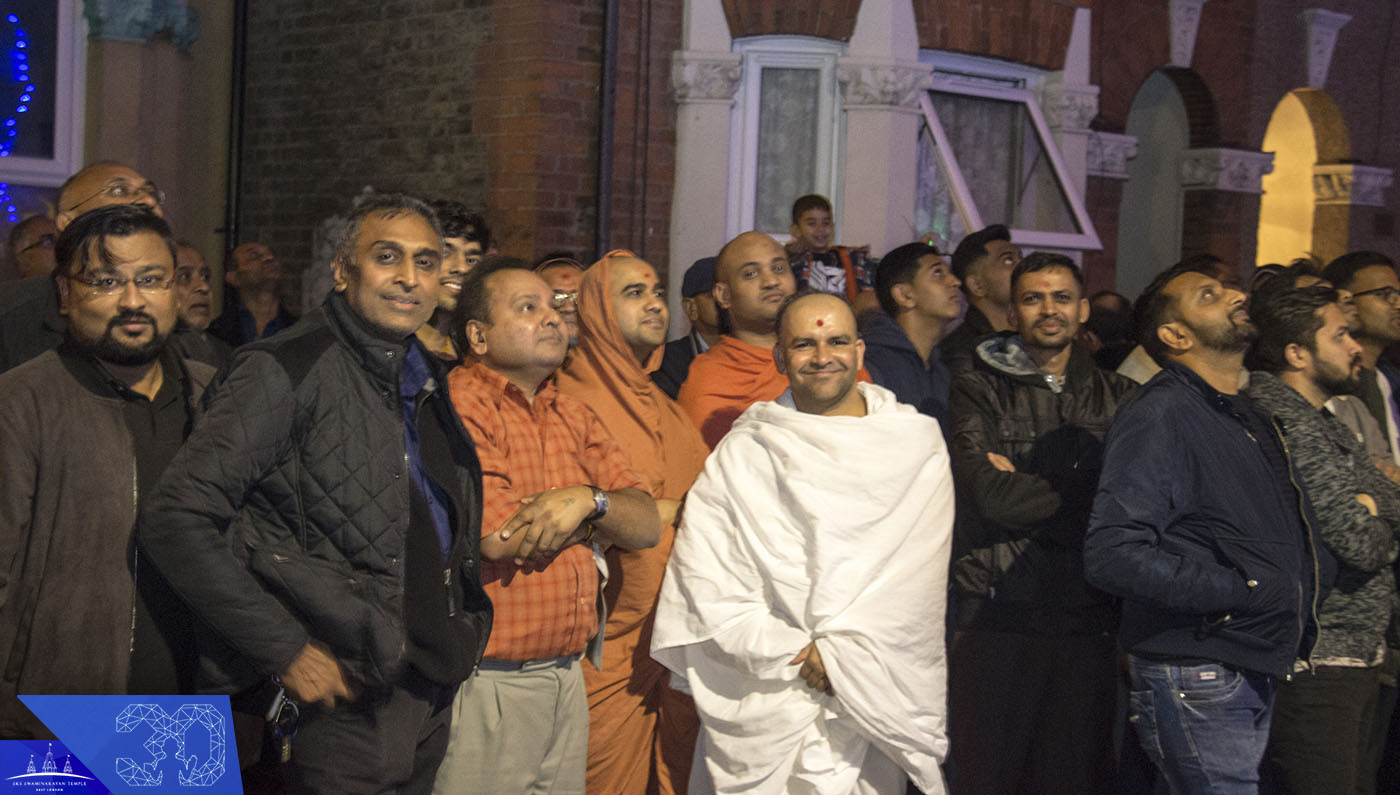 ©1987-2017 SKS Swaminarayan Temple East London