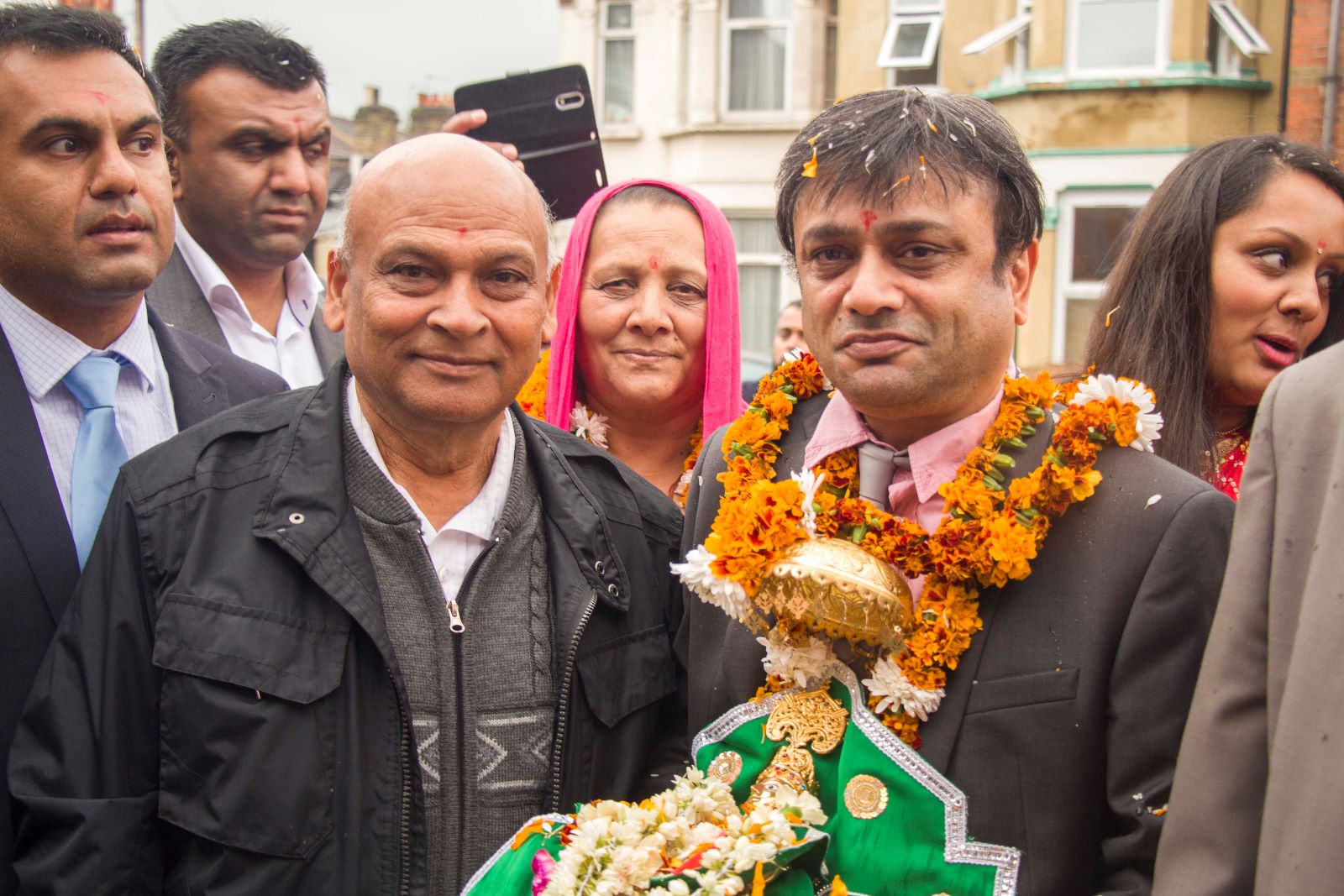 ©1987-2017 SKS Swaminarayan Temple East London