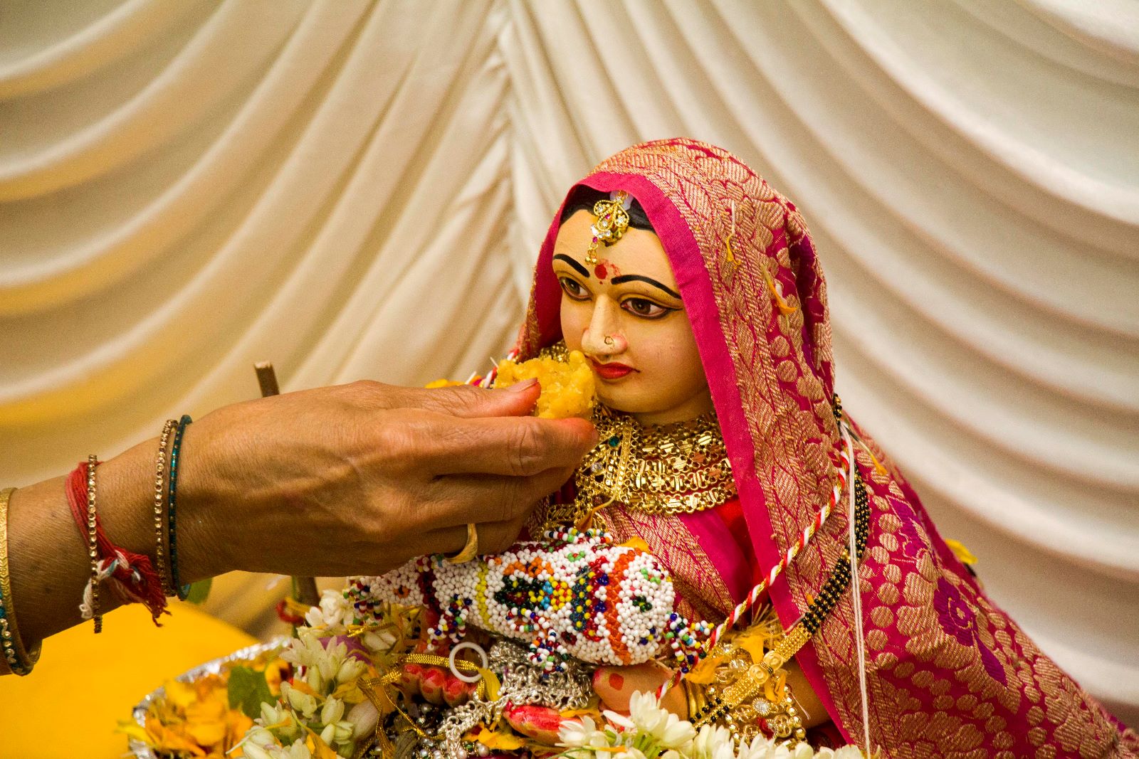 IMG 2704 - ©1987-2017 SKS Swaminarayan Temple East London