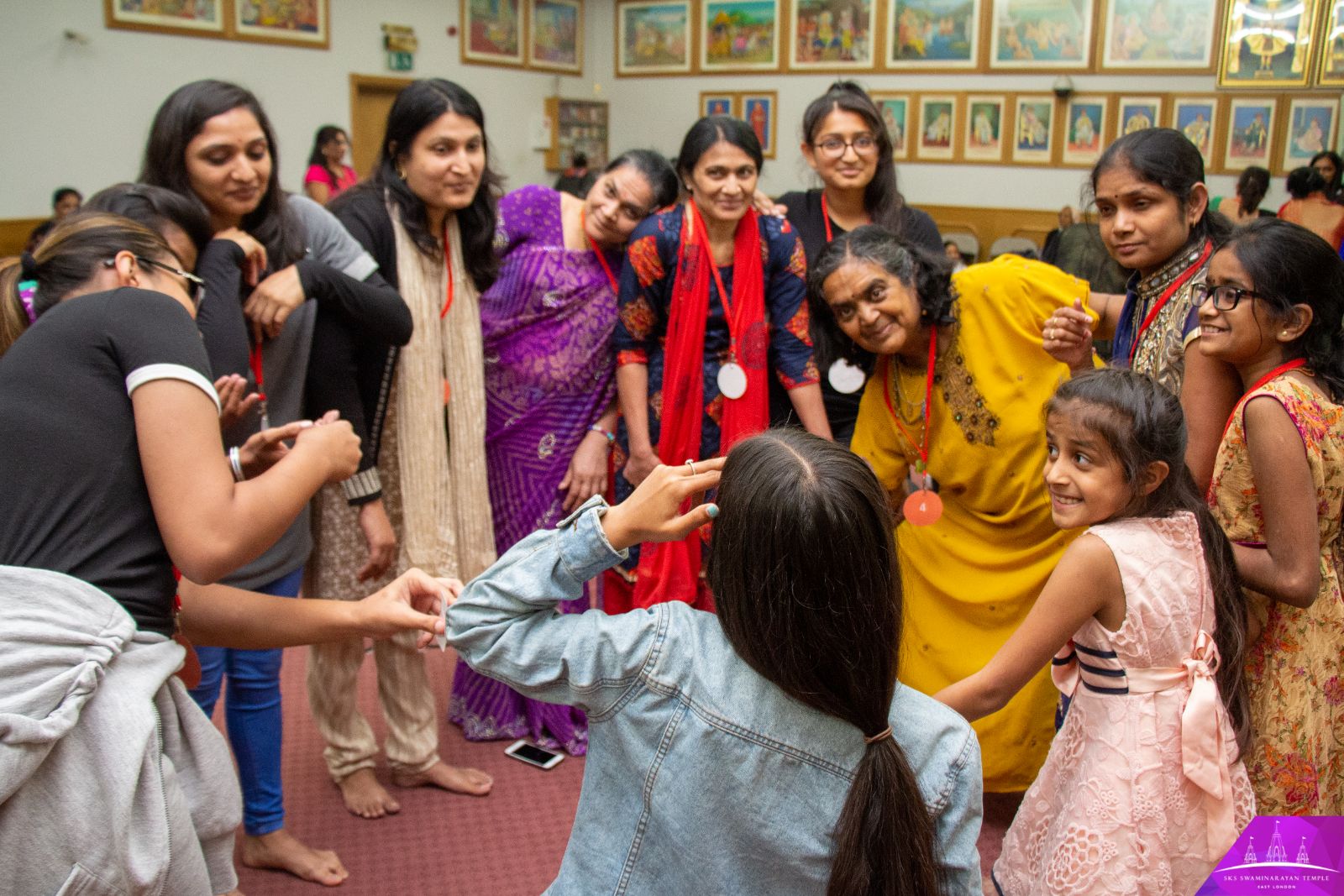 ©1987-2017 SKS Swaminarayan Temple East London