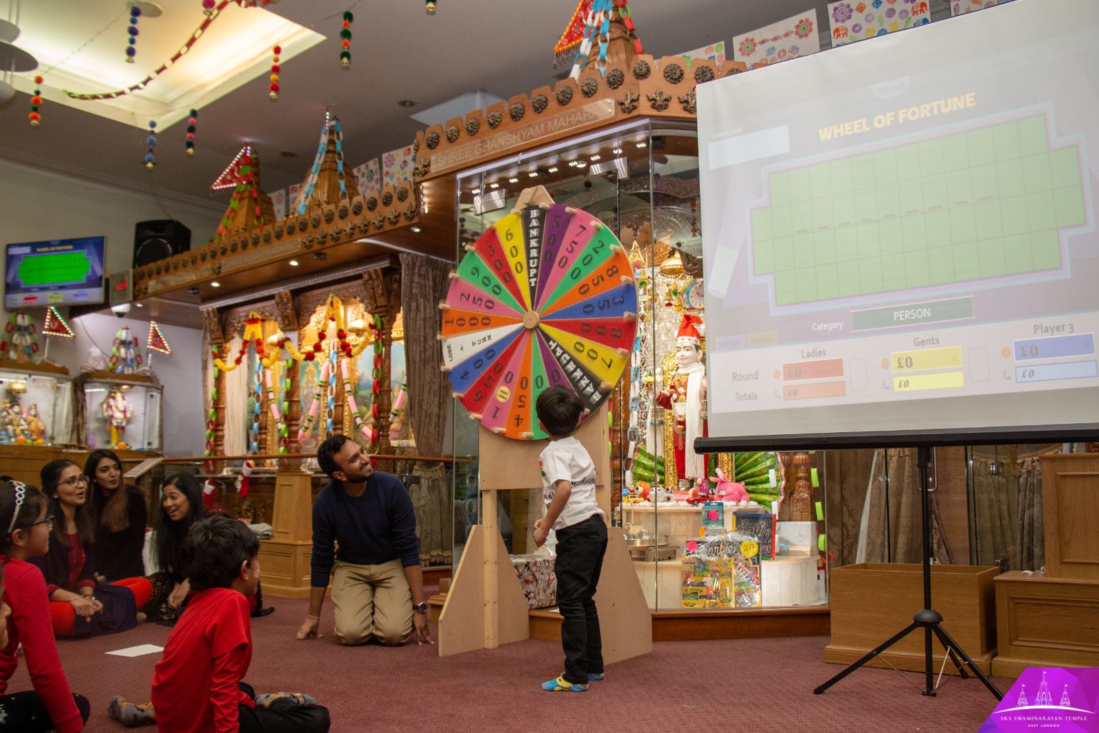 ©1987-2017 SKS Swaminarayan Temple East London