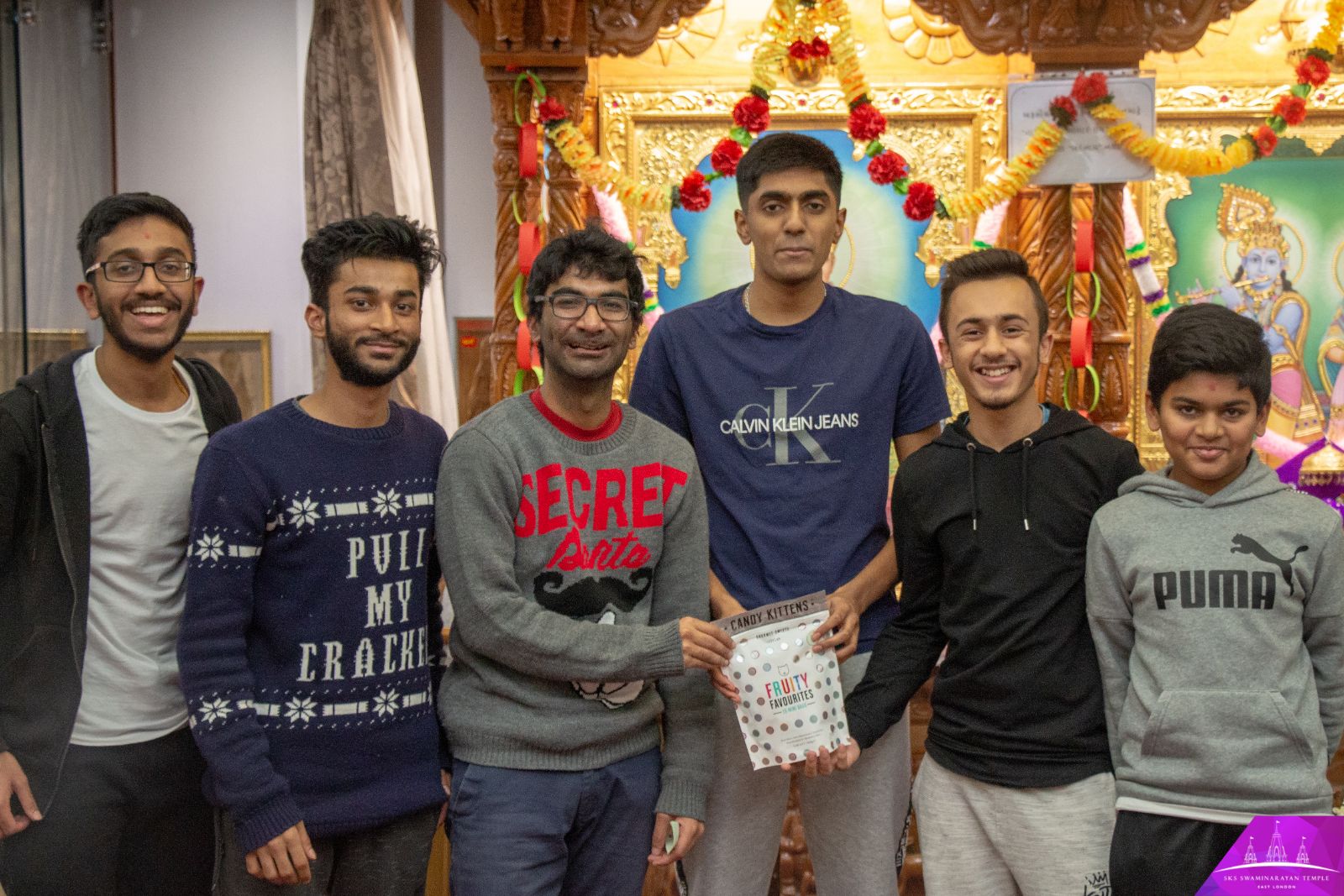 ©1987-2017 SKS Swaminarayan Temple East London