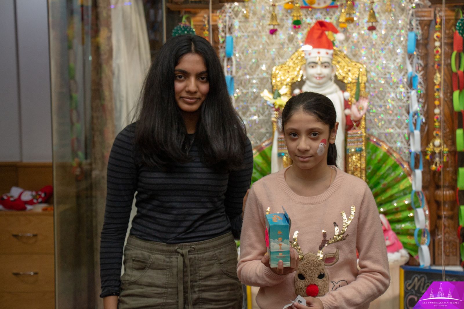 ©1987-2017 SKS Swaminarayan Temple East London