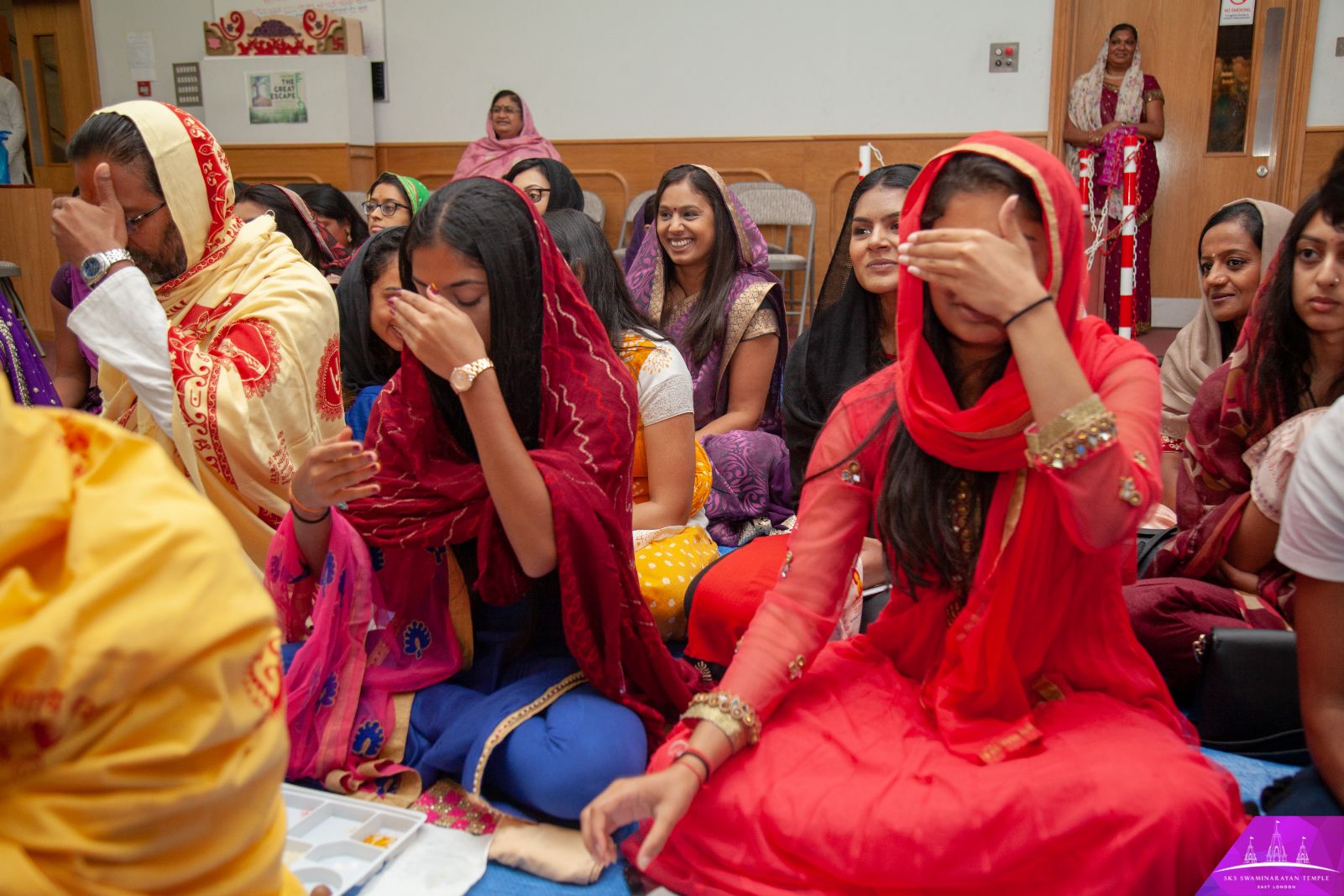 ©1987-2017 SKS Swaminarayan Temple East London