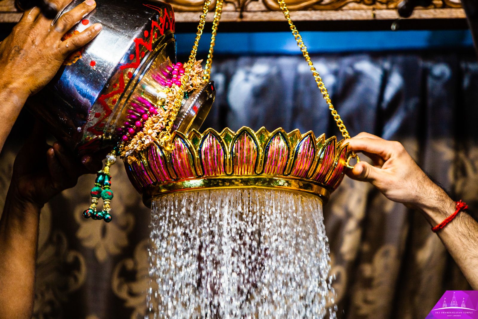 ©1987-2017 SKS Swaminarayan Temple East London