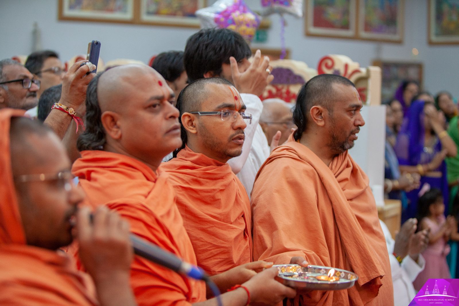 ©1987-2017 SKS Swaminarayan Temple East London