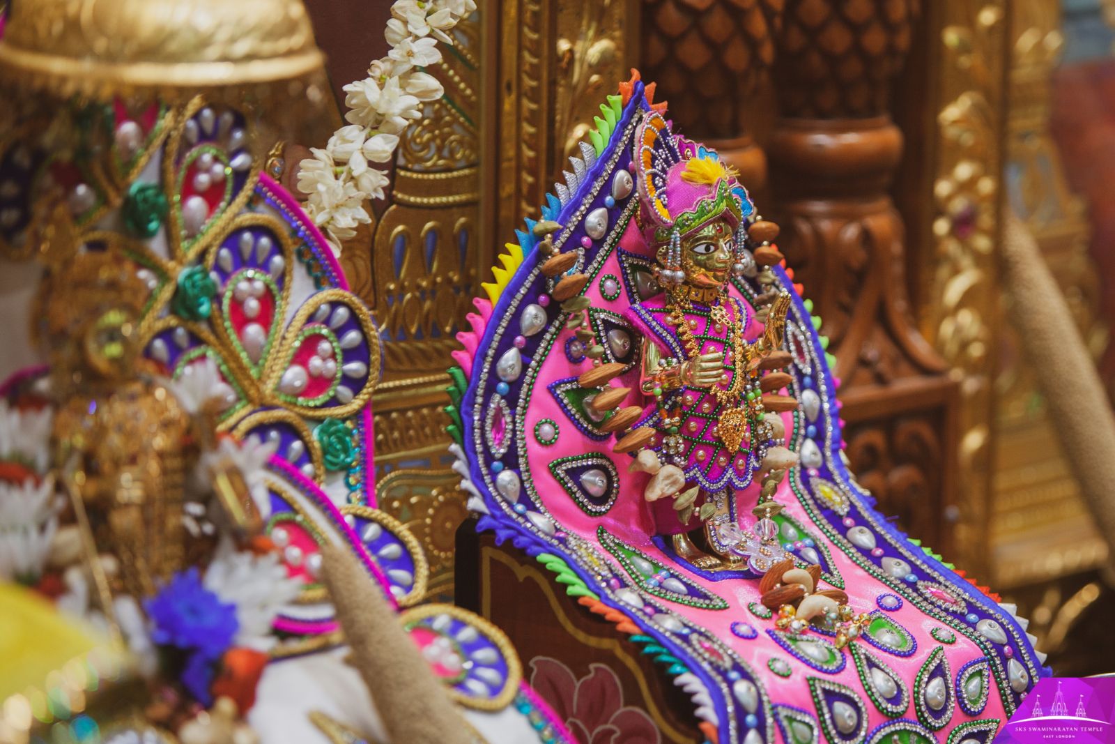 ©1987-2017 SKS Swaminarayan Temple East London