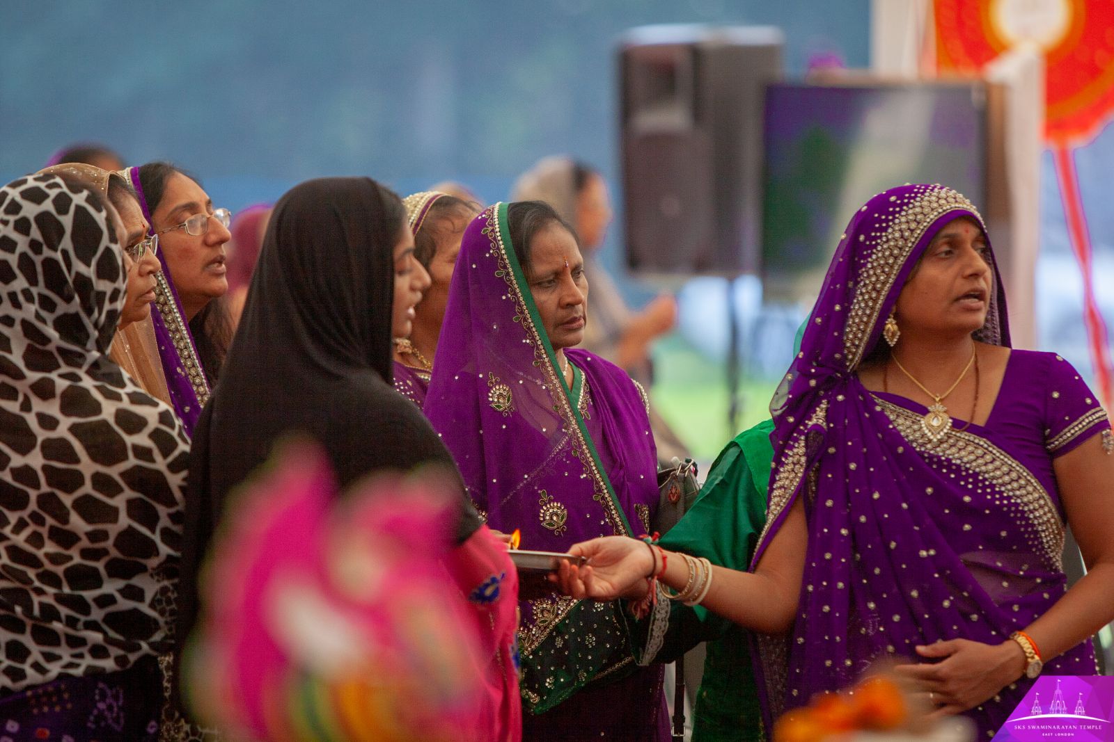 ©1987-2017 SKS Swaminarayan Temple East London
