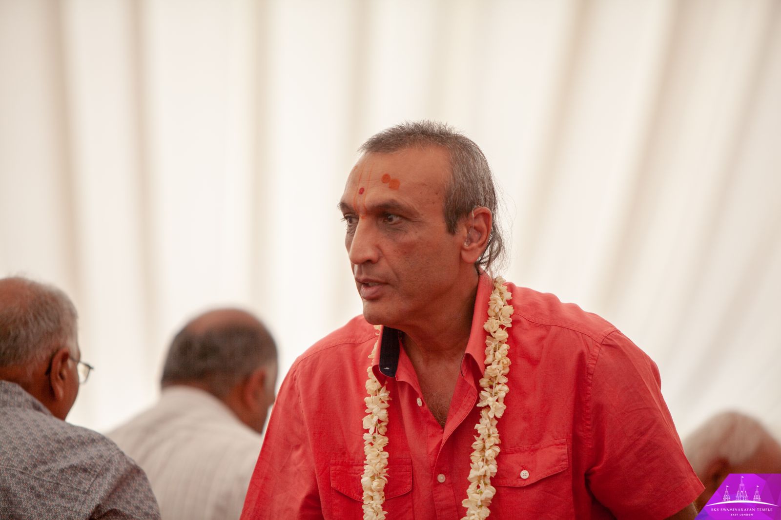 ©1987-2017 SKS Swaminarayan Temple East London