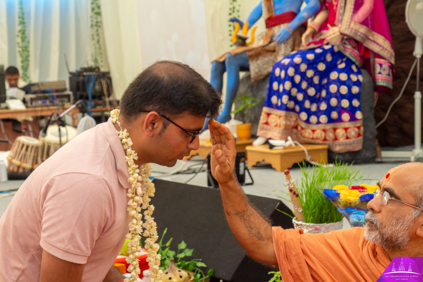 ©1987-2017 SKS Swaminarayan Temple East London