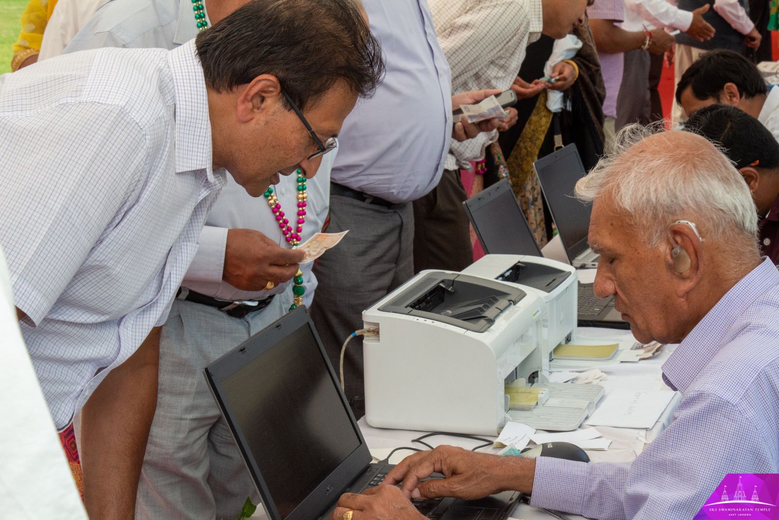 ©1987-2017 SKS Swaminarayan Temple East London