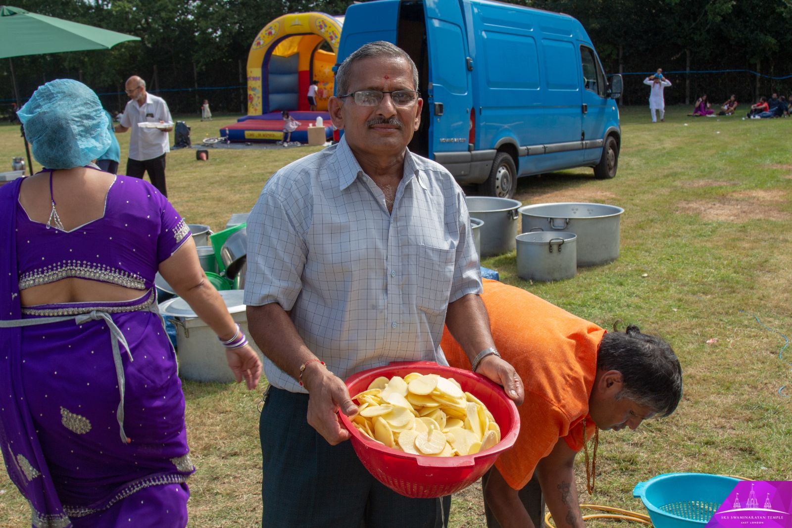 ©1987-2017 SKS Swaminarayan Temple East London