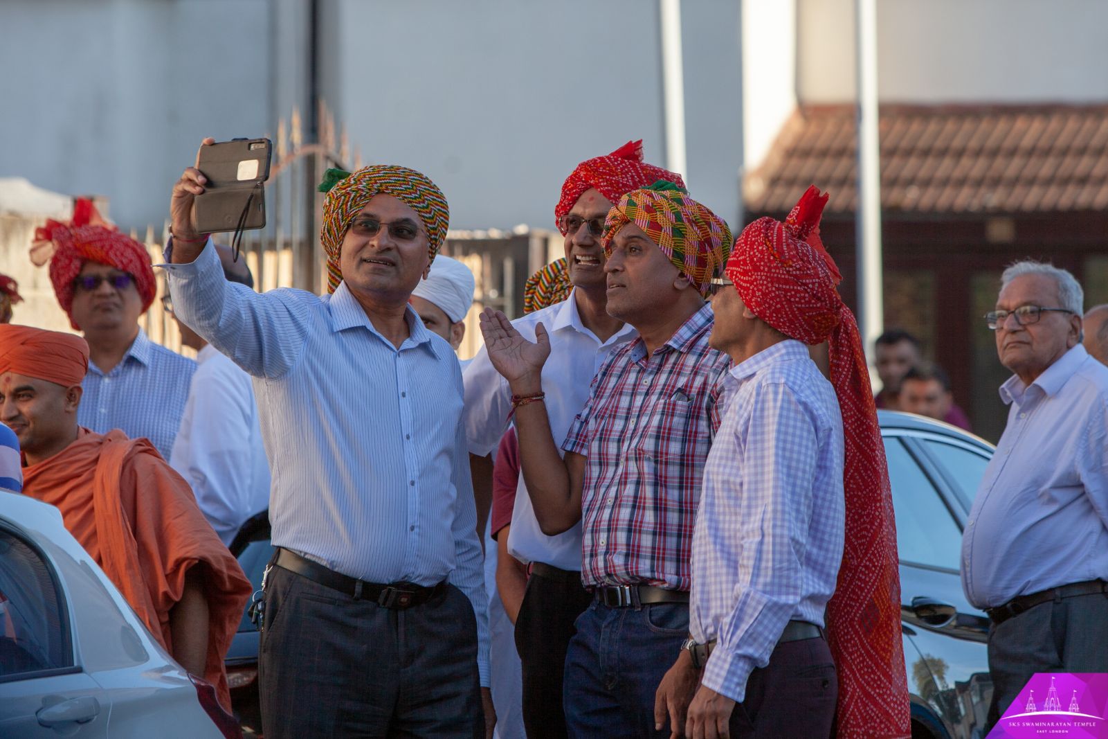 ©1987-2017 SKS Swaminarayan Temple East London