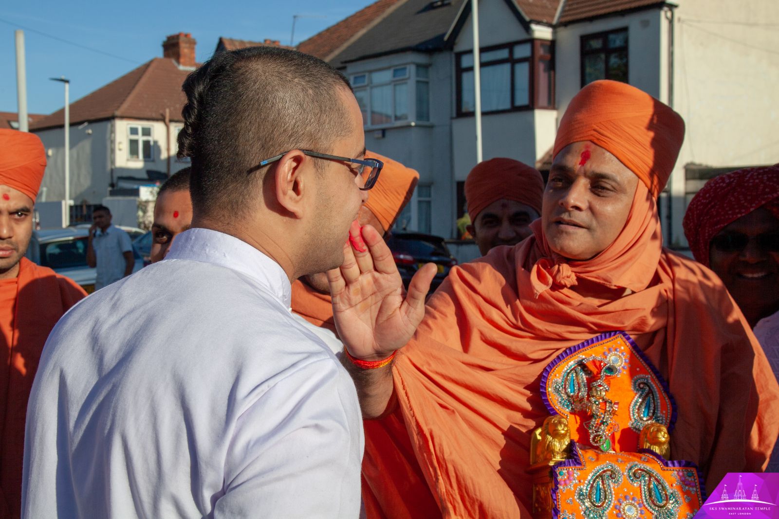 ©1987-2017 SKS Swaminarayan Temple East London