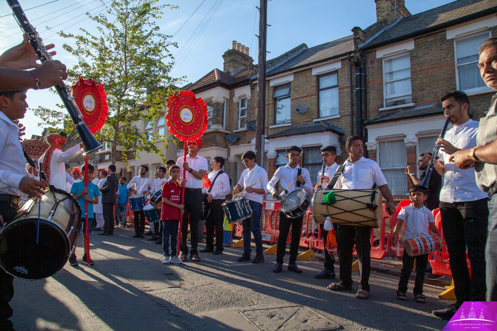 ©1987-2017 SKS Swaminarayan Temple East London