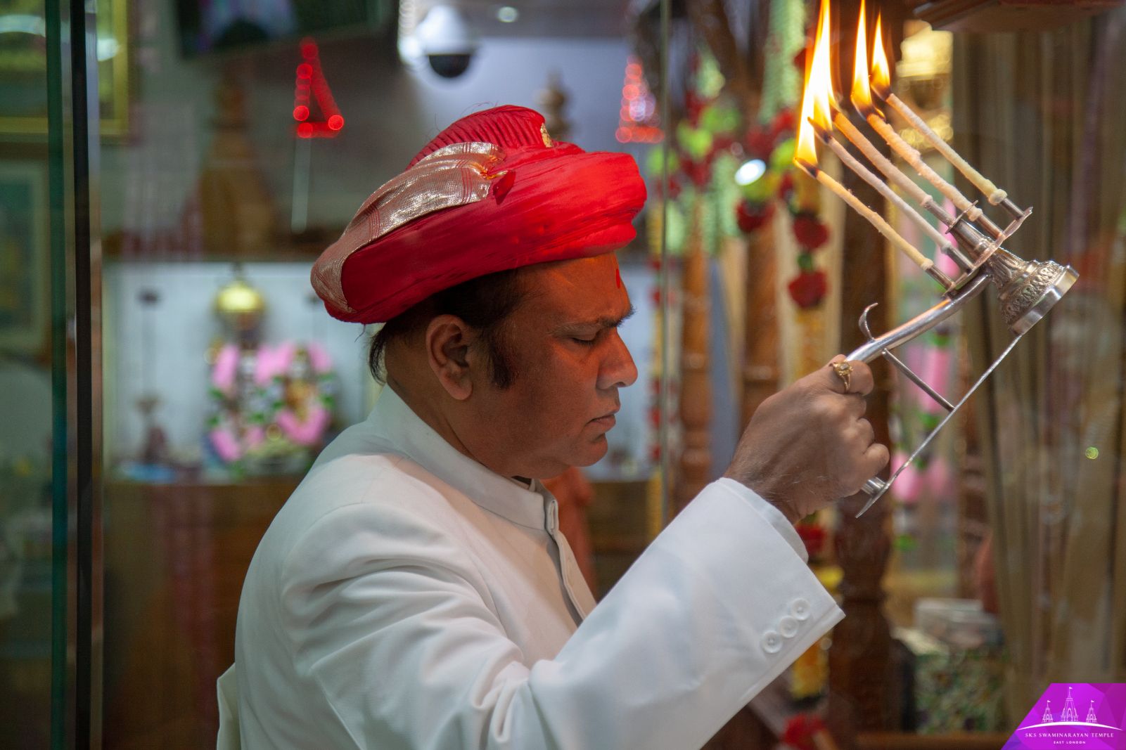 ©1987-2017 SKS Swaminarayan Temple East London