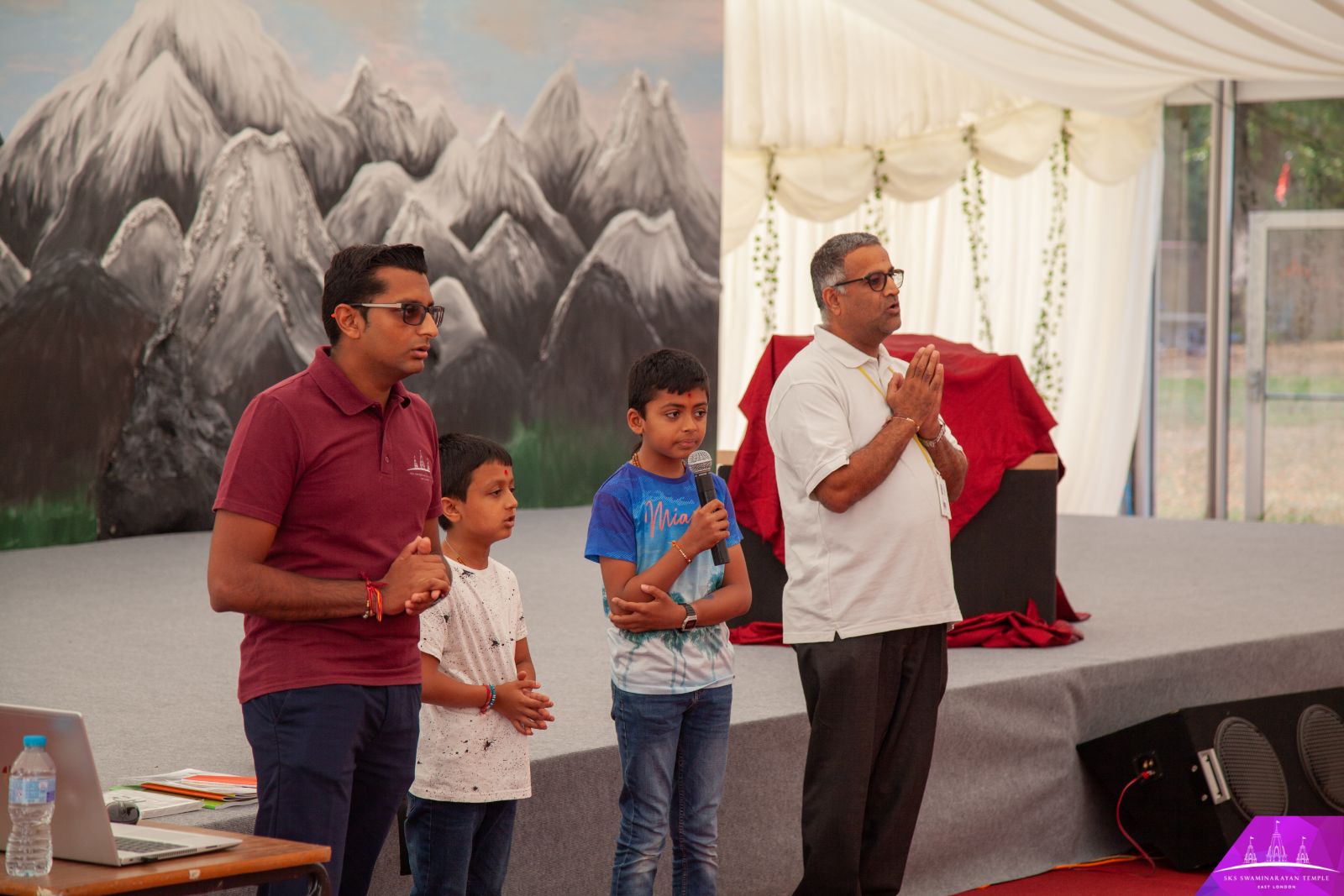 ©1987-2017 SKS Swaminarayan Temple East London