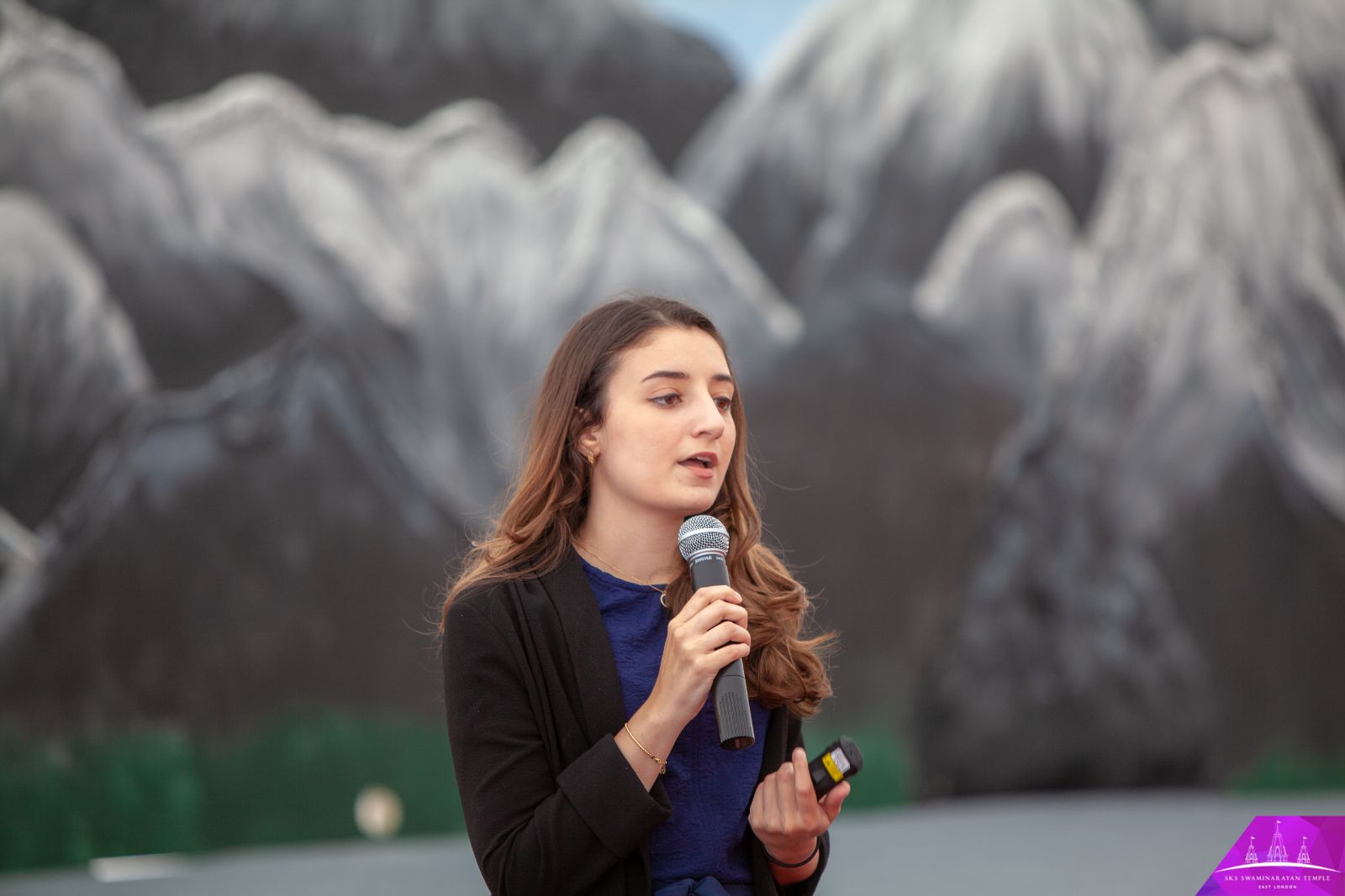 ©1987-2017 SKS Swaminarayan Temple East London