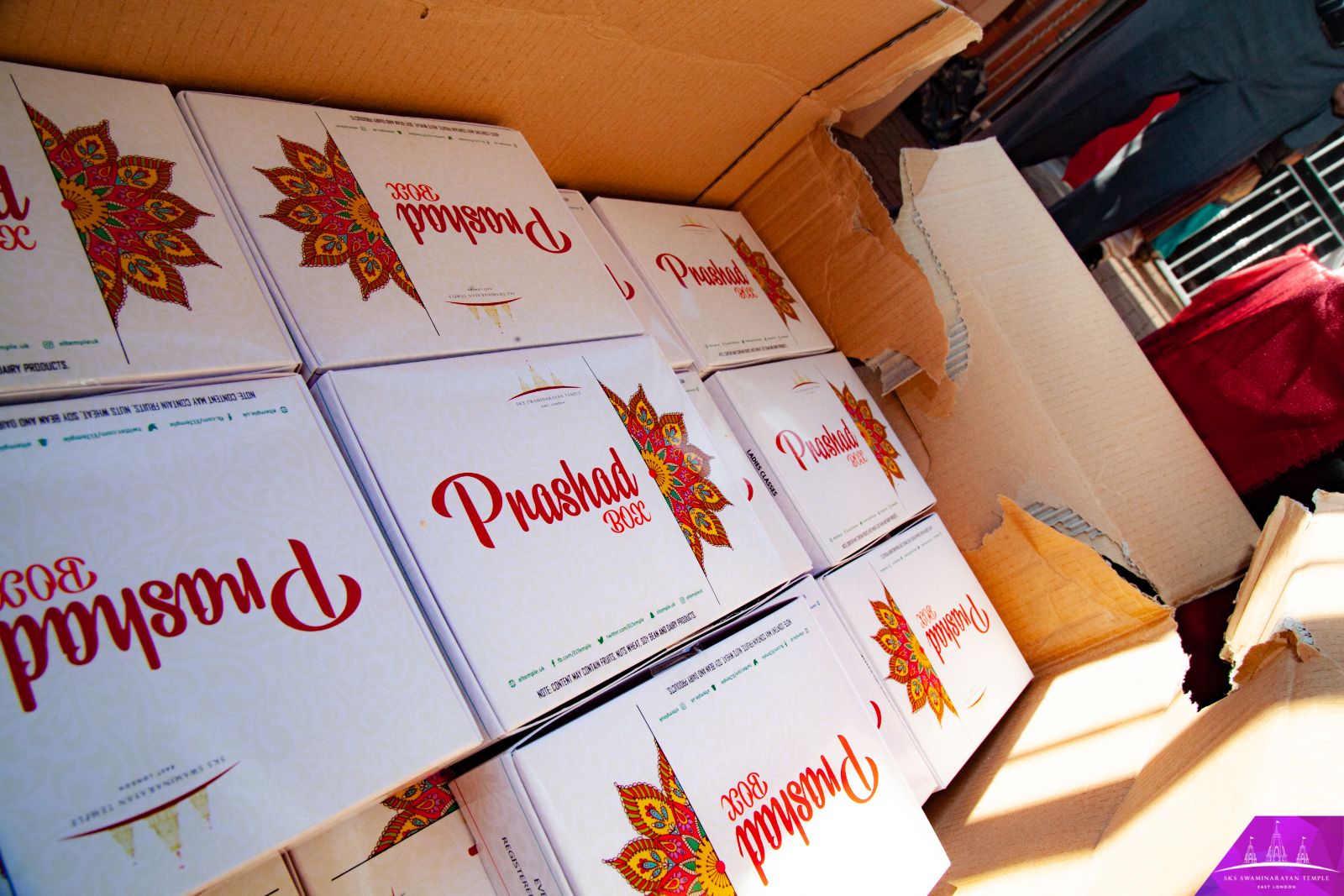 ©1987-2017 SKS Swaminarayan Temple East London