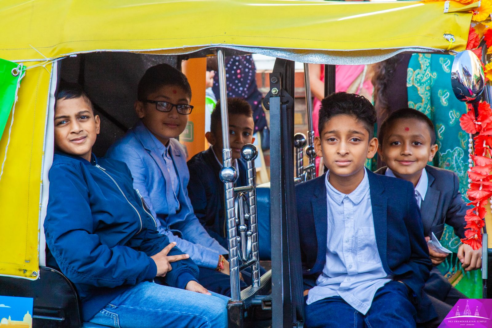 ©1987-2017 SKS Swaminarayan Temple East London