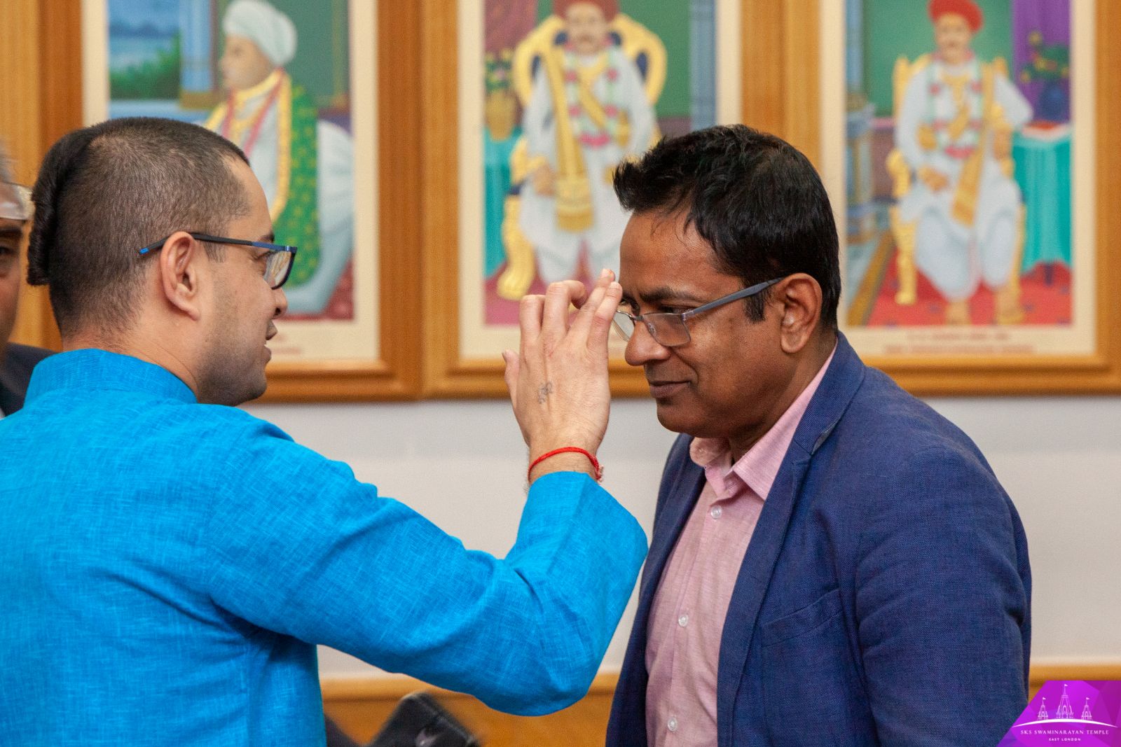 ©1987-2017 SKS Swaminarayan Temple East London