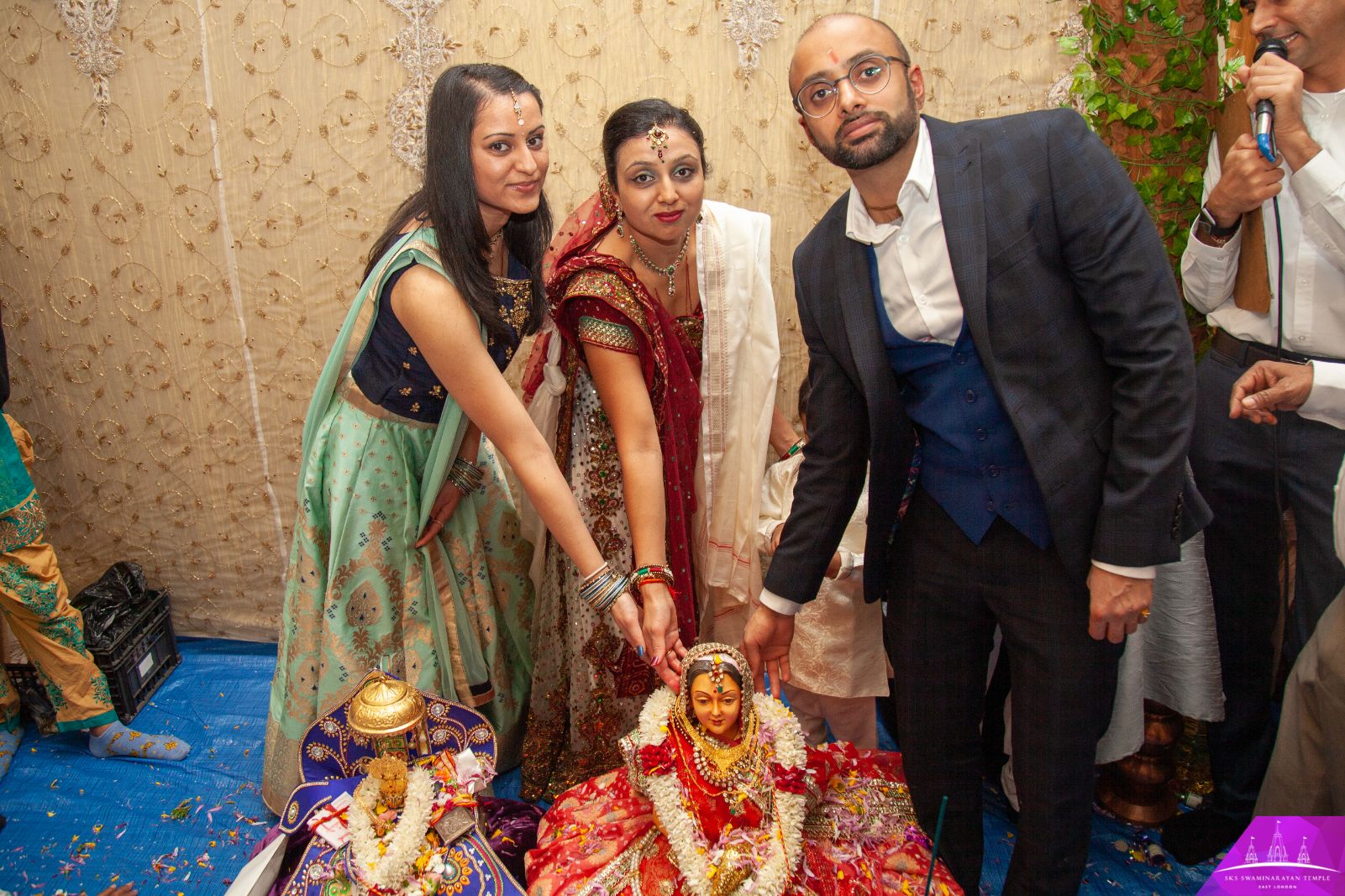 ©1987-2017 SKS Swaminarayan Temple East London