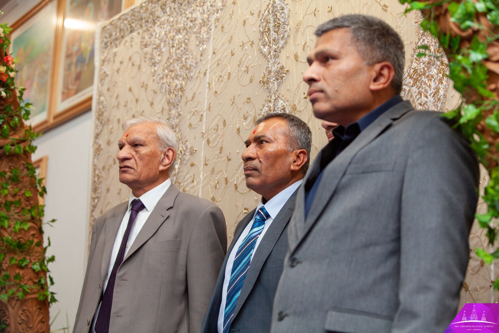 ©1987-2017 SKS Swaminarayan Temple East London