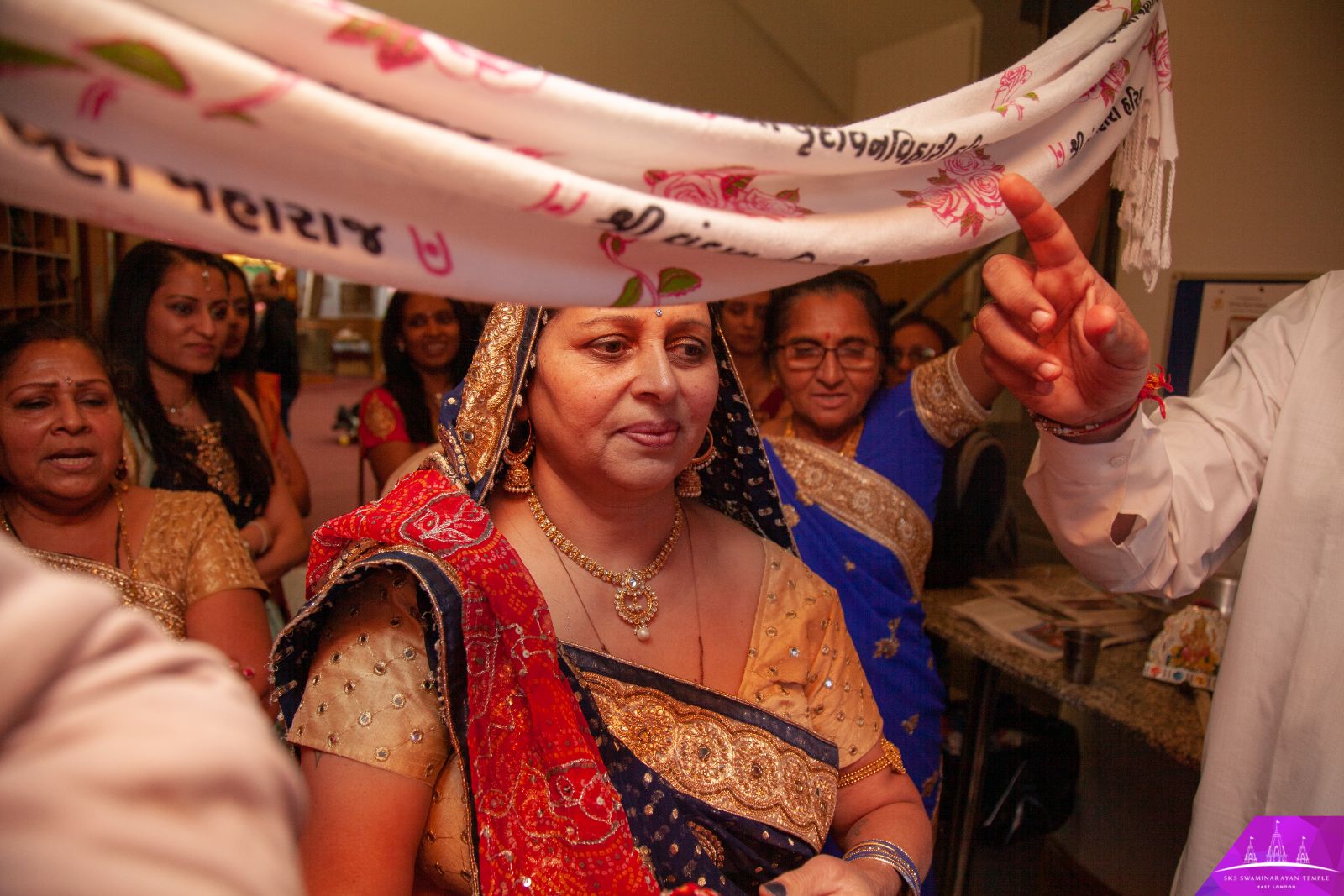 ©1987-2017 SKS Swaminarayan Temple East London