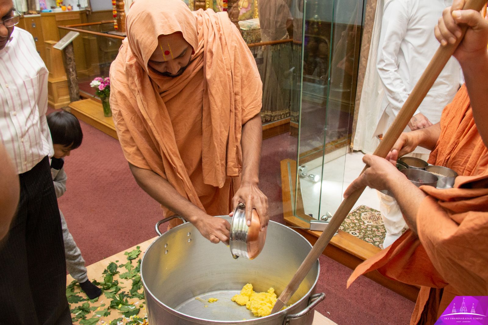 ©1987-2017 SKS Swaminarayan Temple East London