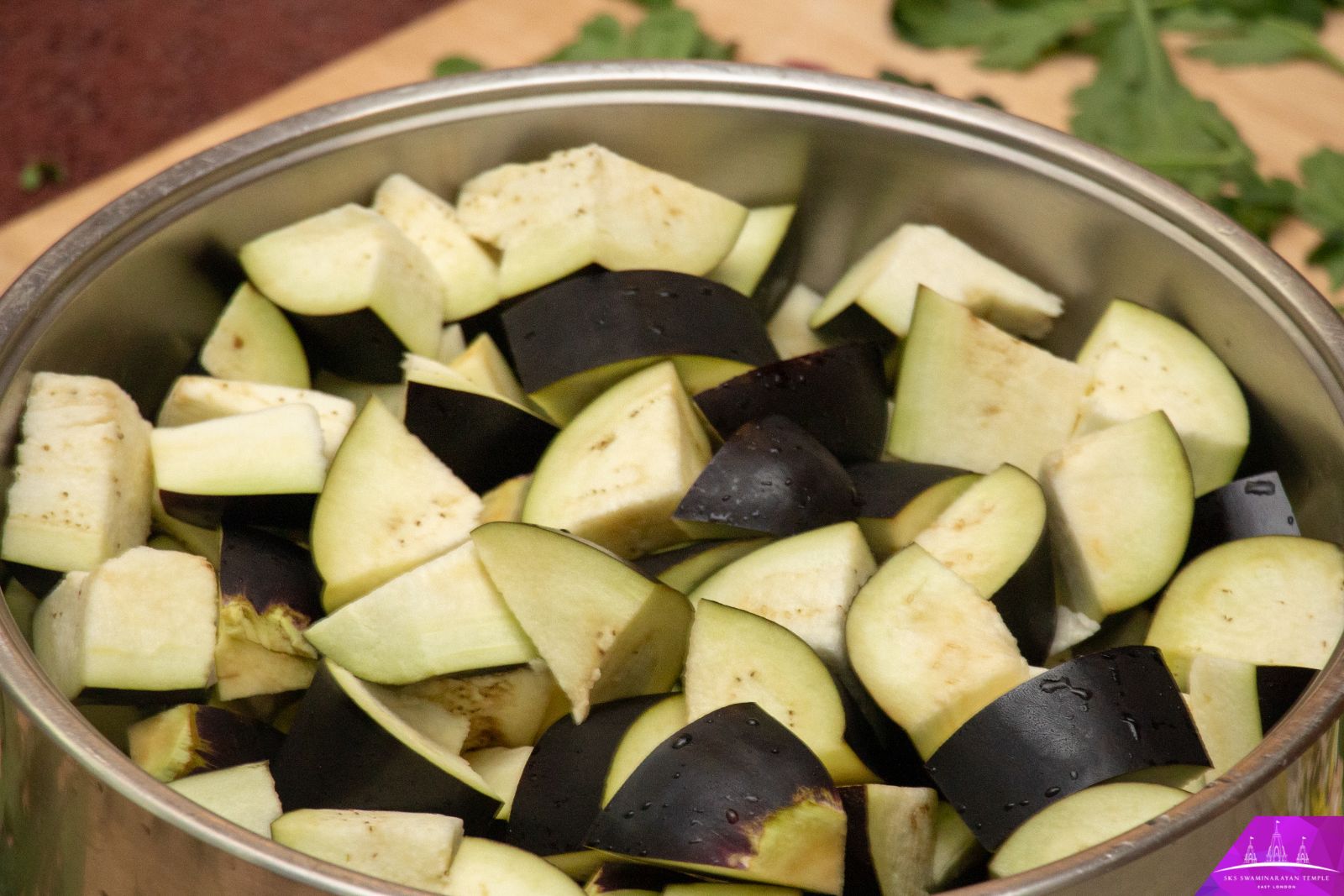©1987-2017 SKS Swaminarayan Temple East London