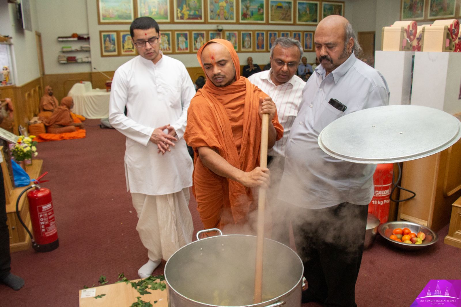 ©1987-2017 SKS Swaminarayan Temple East London