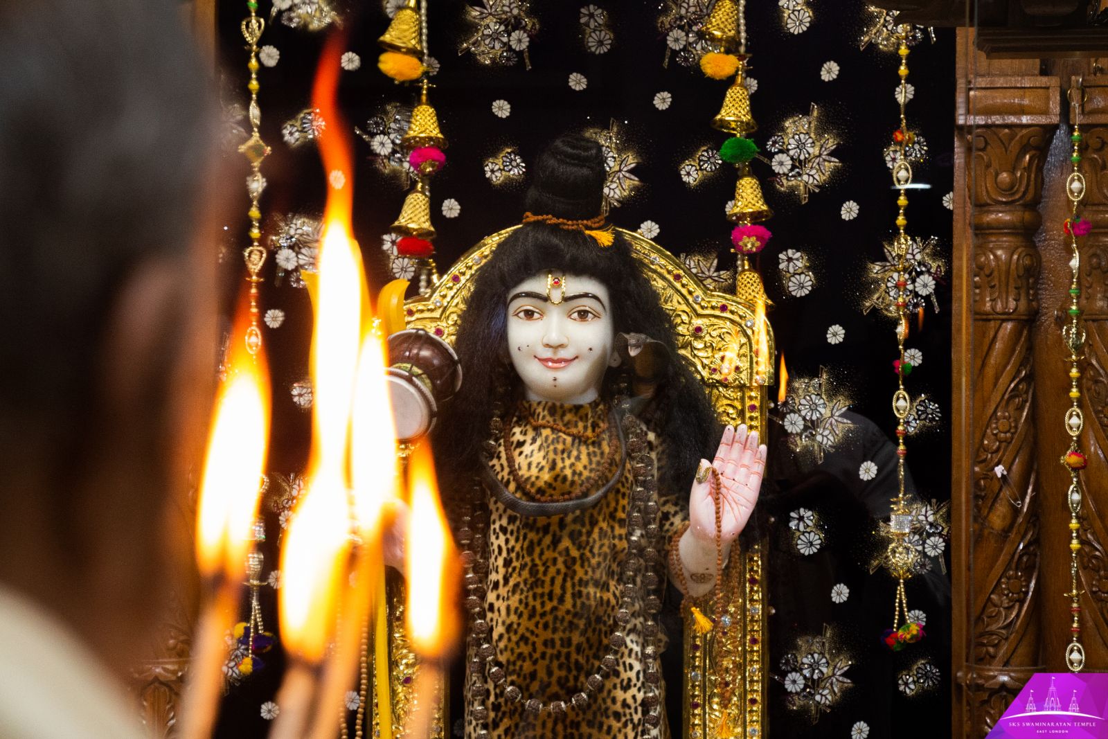 ©1987-2017 SKS Swaminarayan Temple East London