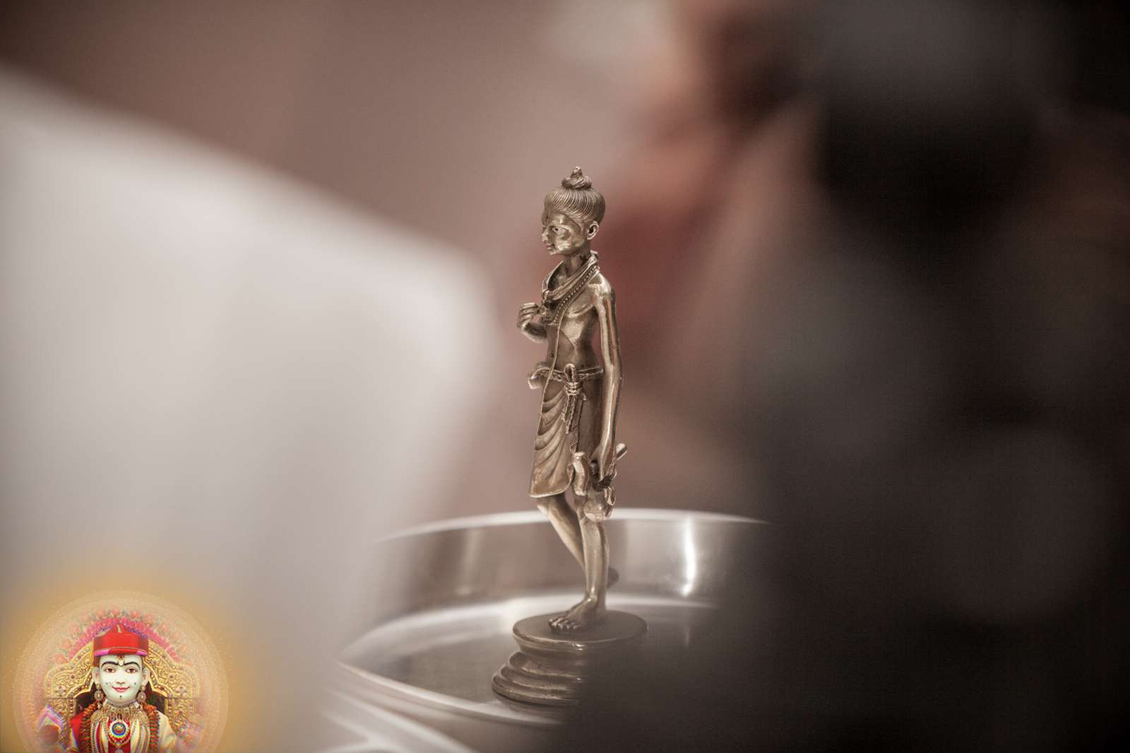 ©1987-2017 SKS Swaminarayan Temple East London