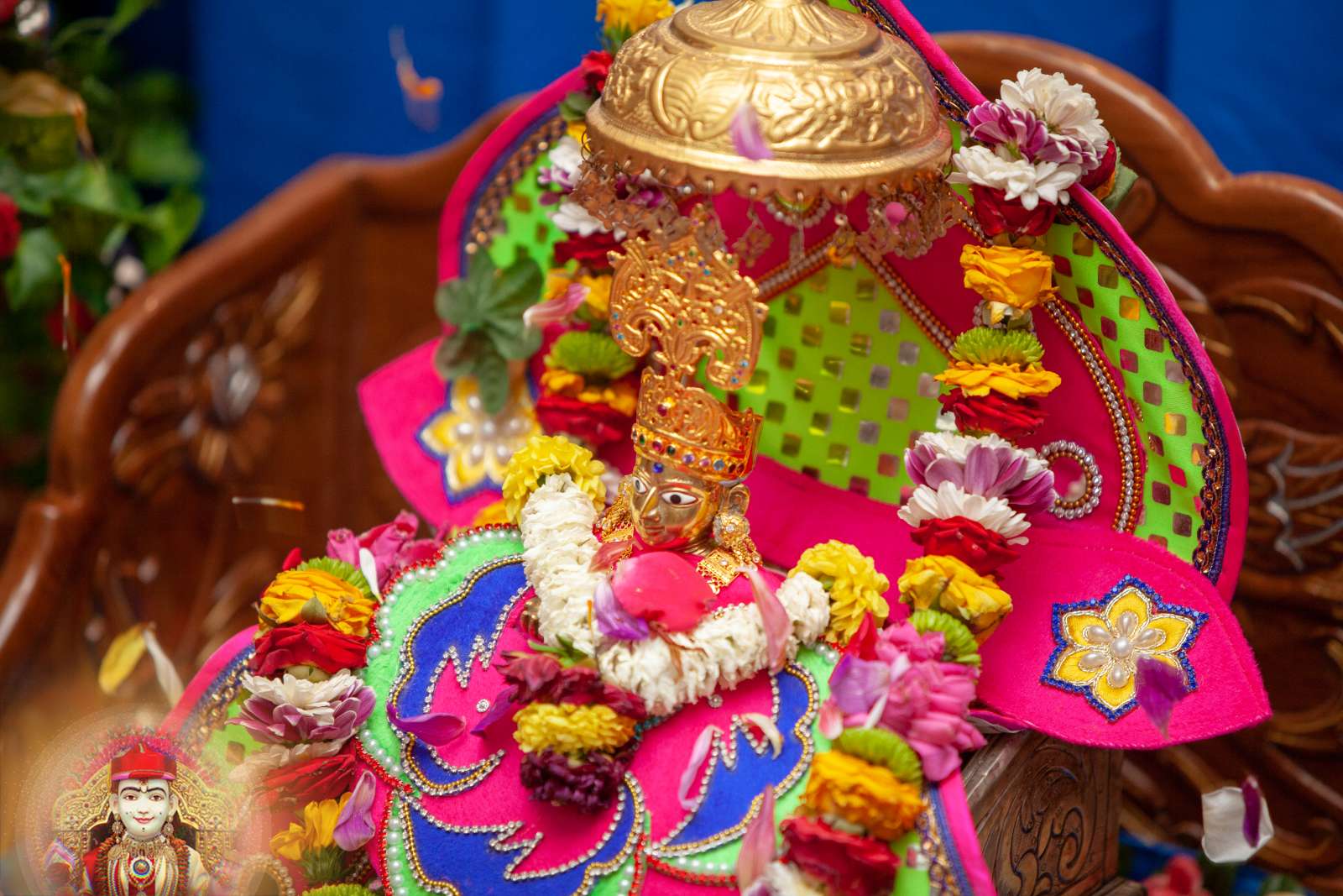 ©1987-2017 SKS Swaminarayan Temple East London