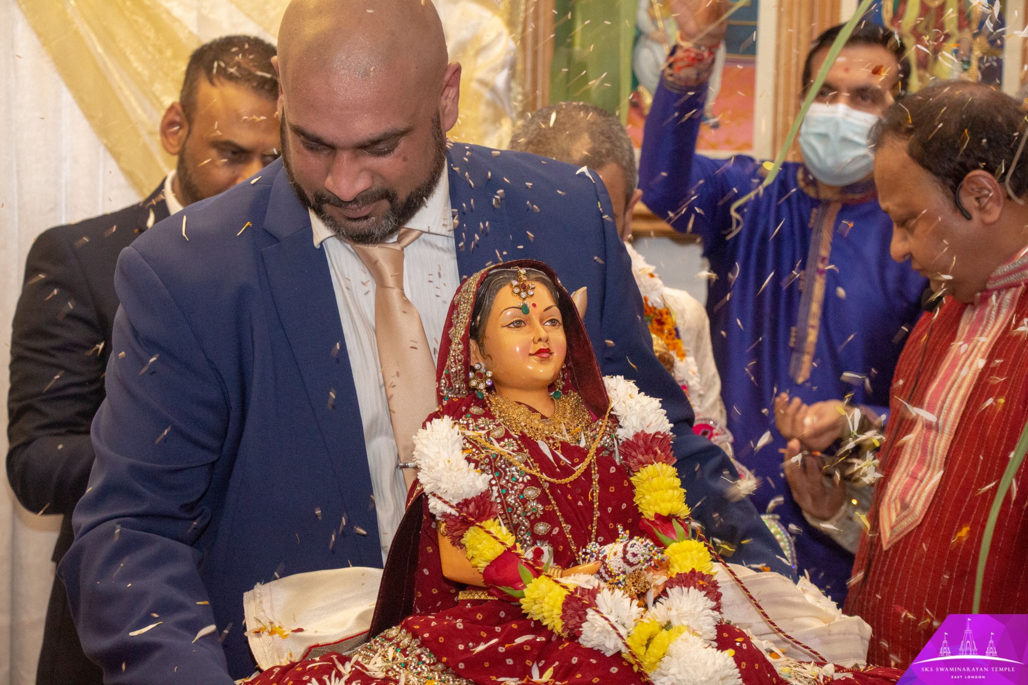 ©1987-2017 SKS Swaminarayan Temple East London