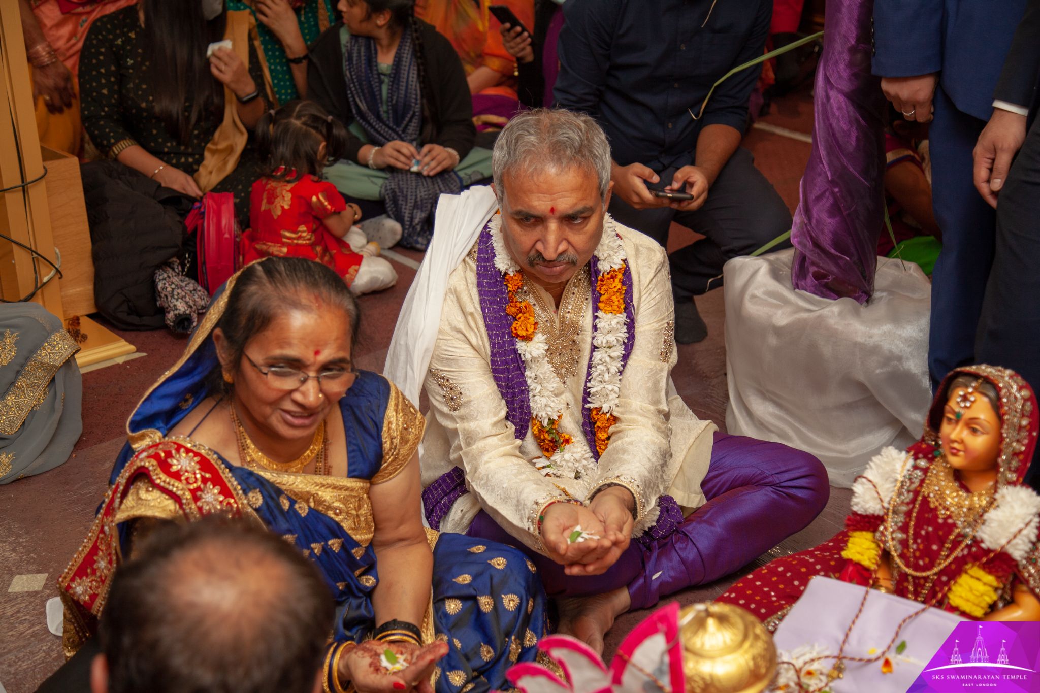 ©1987-2017 SKS Swaminarayan Temple East London