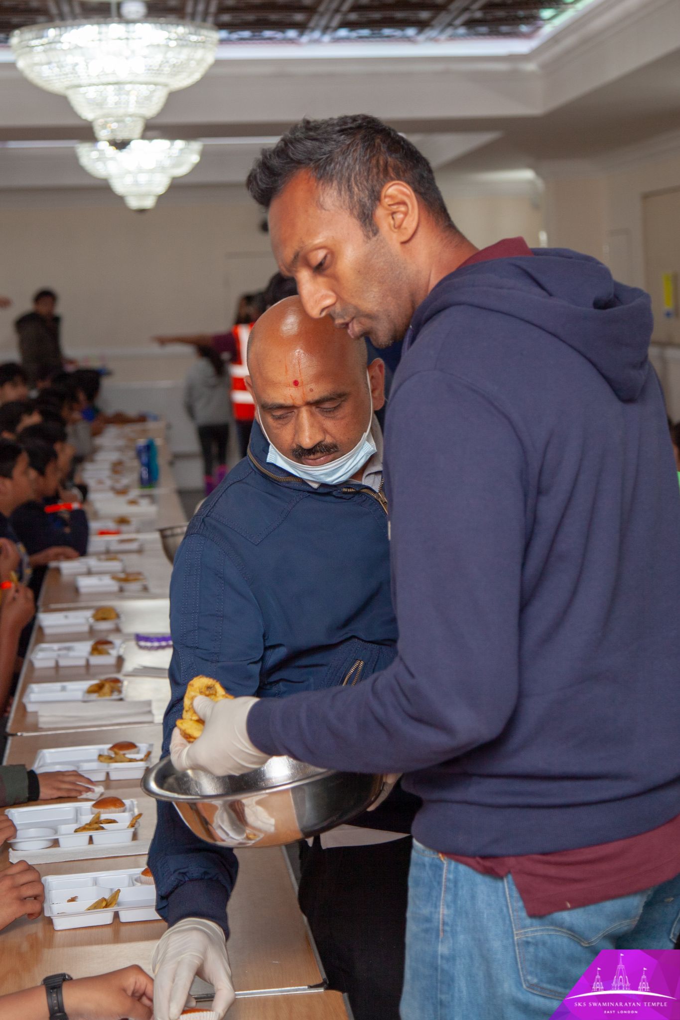 ©1987-2017 SKS Swaminarayan Temple East London