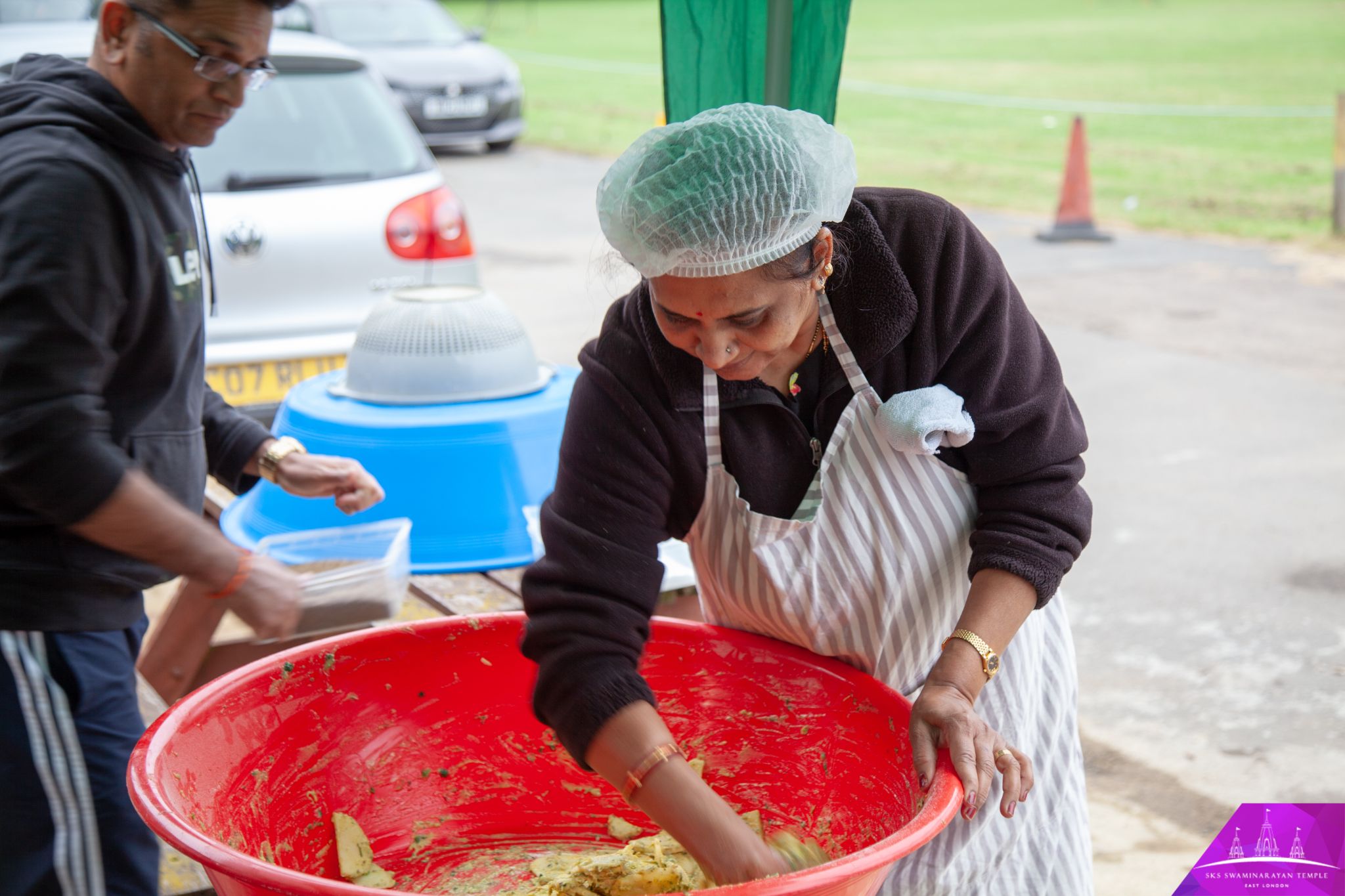 ©1987-2017 SKS Swaminarayan Temple East London