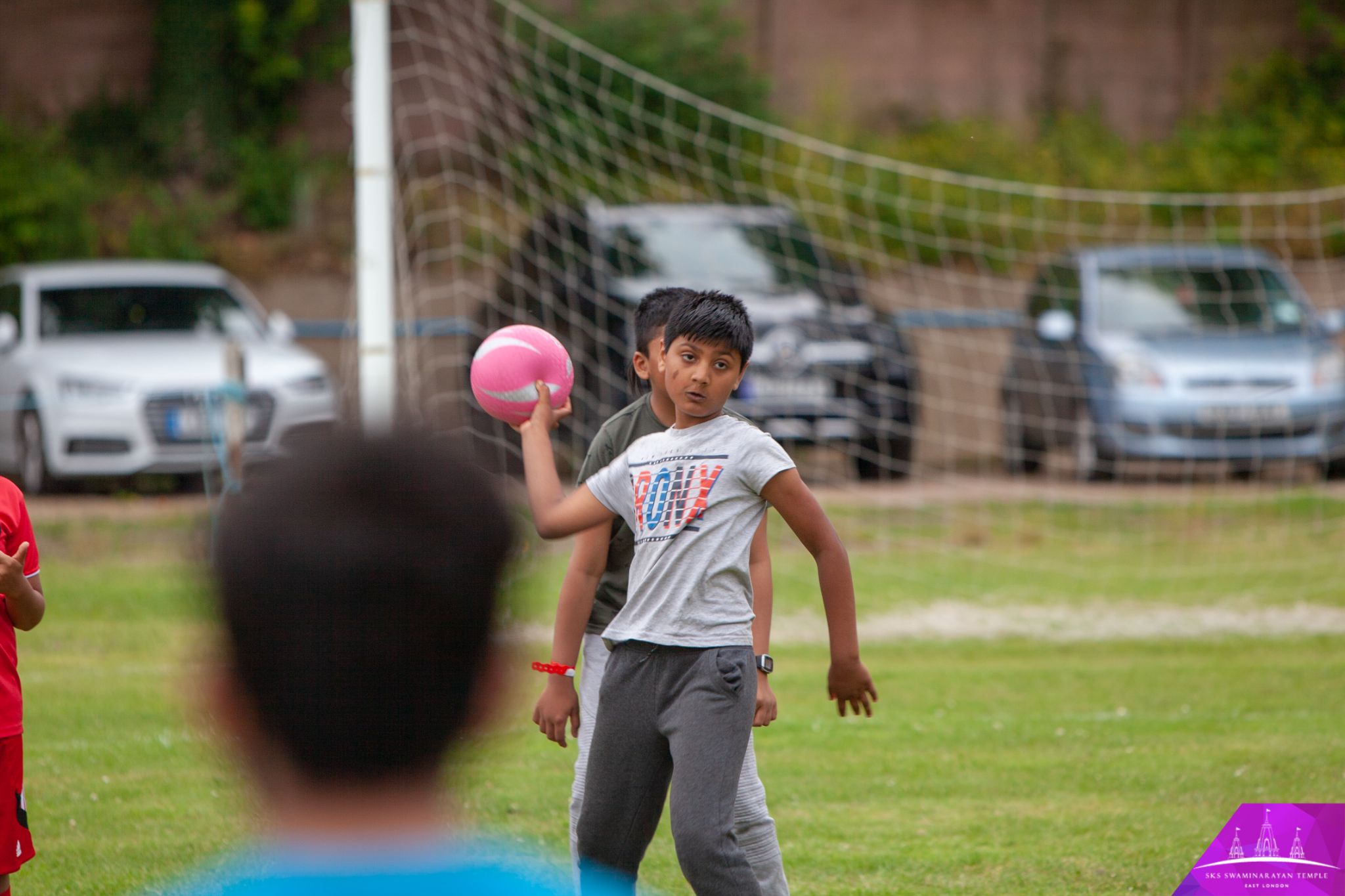 ©1987-2017 SKS Swaminarayan Temple East London