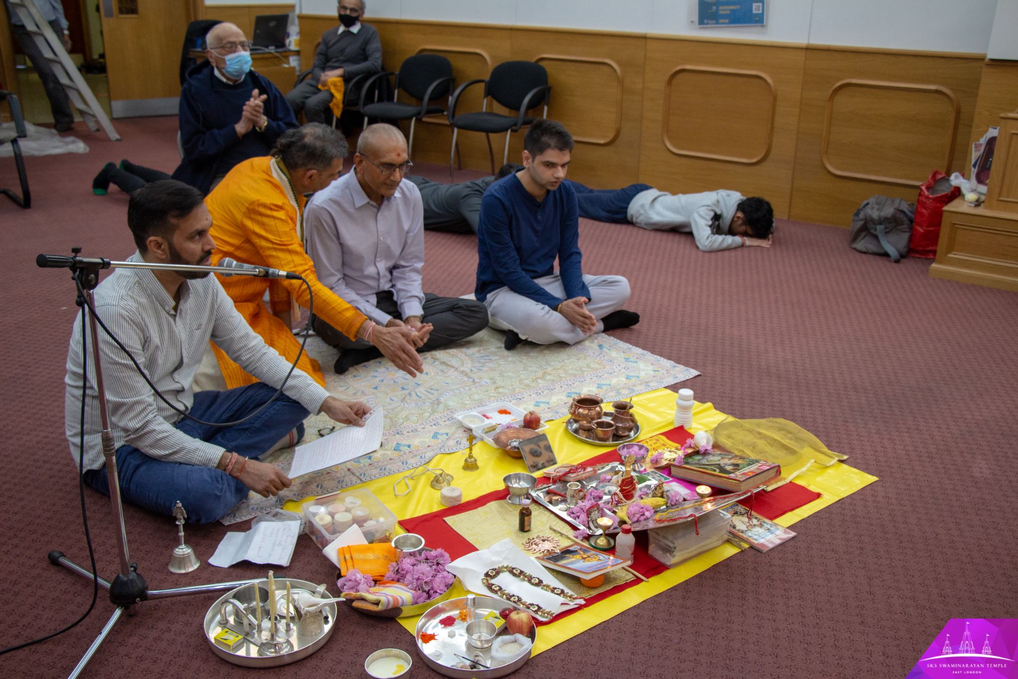 ©1987-2017 SKS Swaminarayan Temple East London